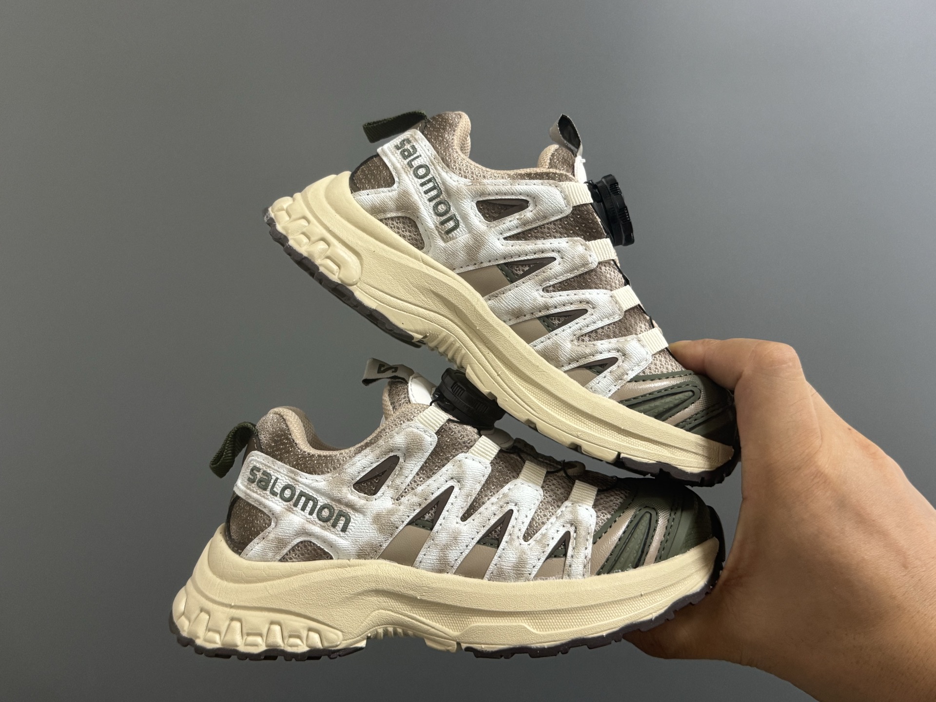 图片[9]-海外版萨家新款3D锁扣儿童运动鞋 尺码：26-37码 经典萨洛蒙3D系列 锁扣设计，穿脱方便✌🏻 耐磨防滑大底，脚感超赞👍🏻-选品中心