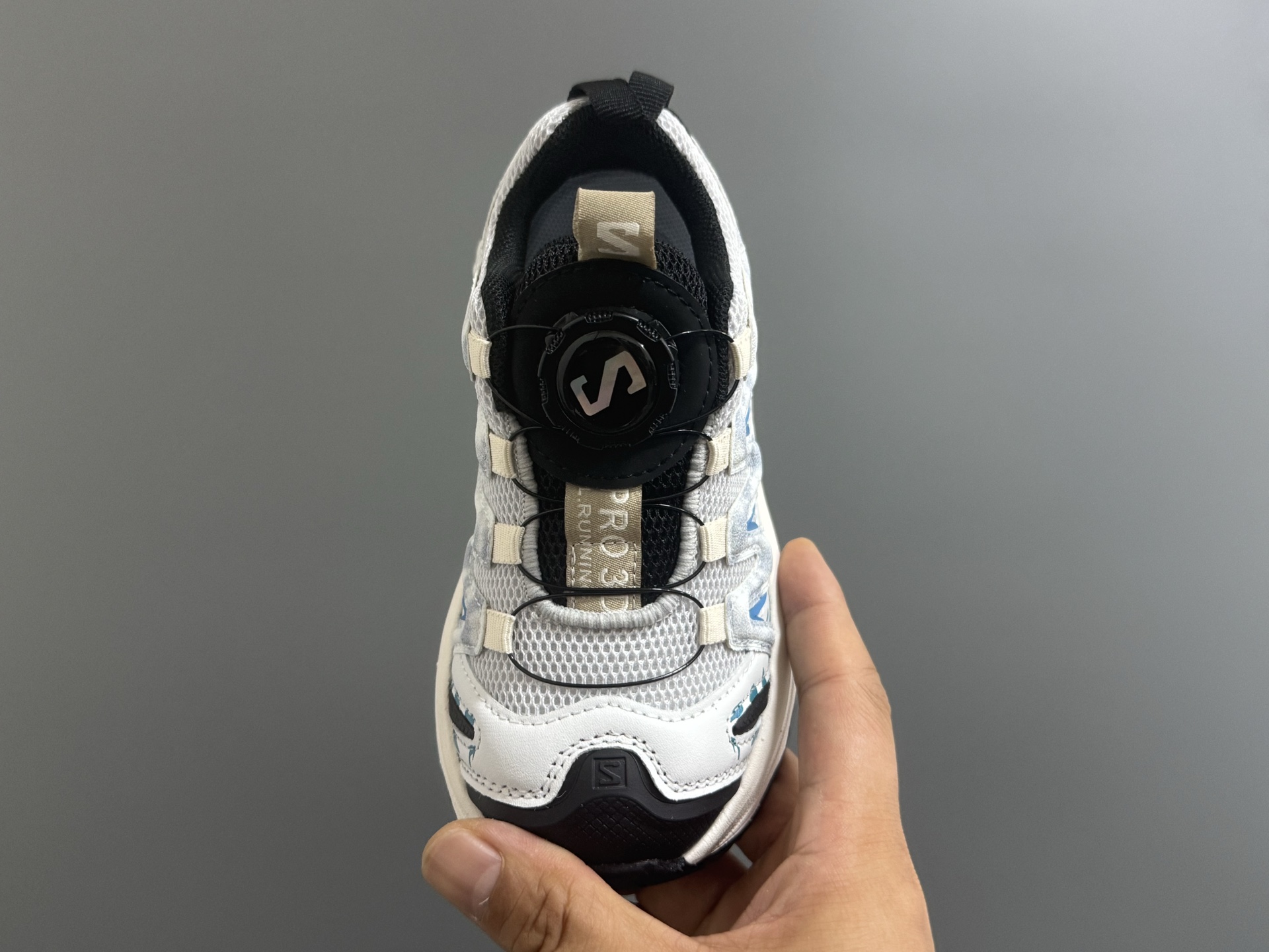 图片[7]-海外版萨家新款3D锁扣儿童运动鞋 尺码：26-37码 经典萨洛蒙3D系列 锁扣设计，穿脱方便✌🏻 耐磨防滑大底，脚感超赞👍🏻-选品中心