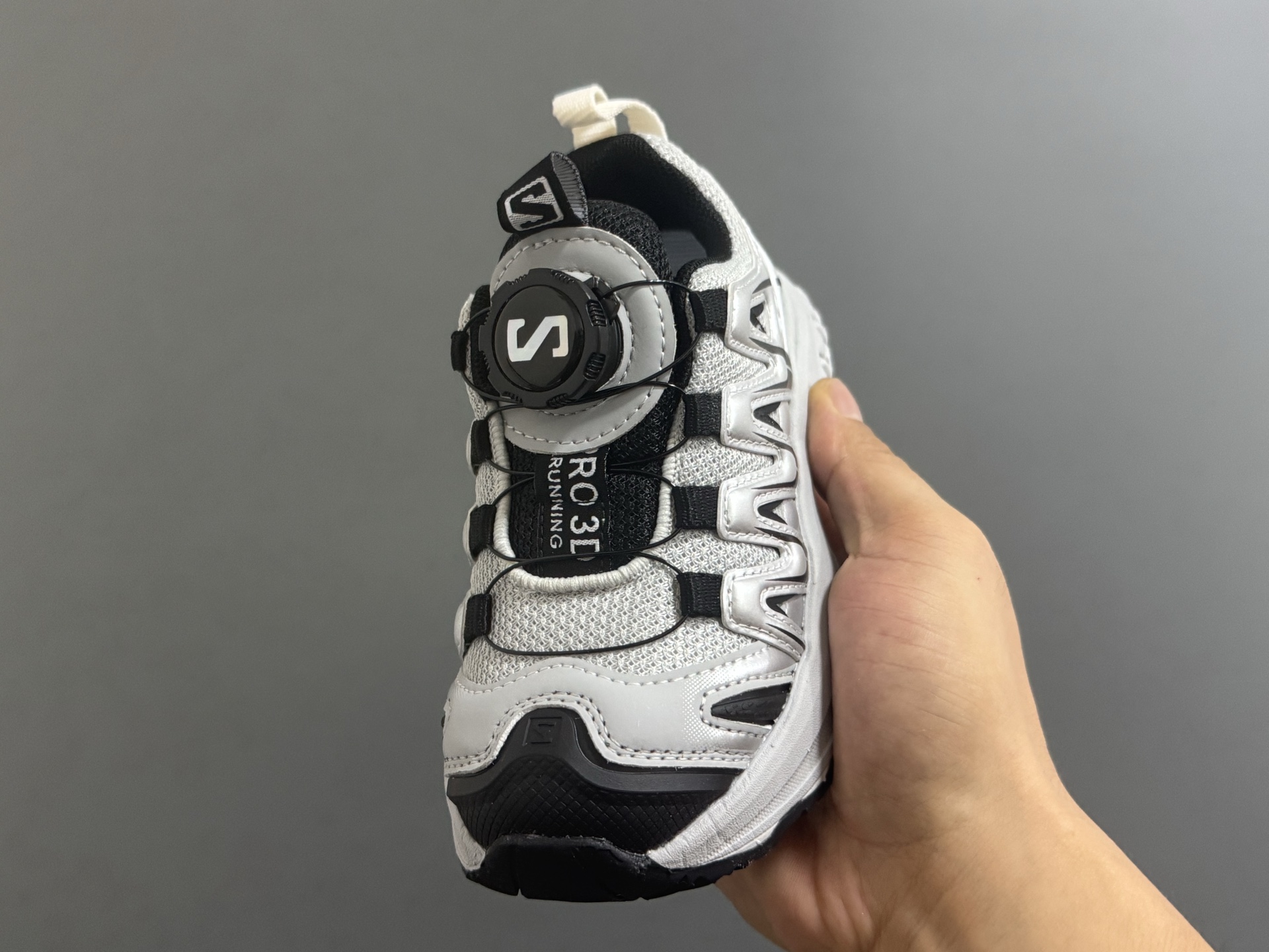 图片[3]-海外版萨家新款3D锁扣儿童运动鞋 尺码：26-37码 经典萨洛蒙3D系列 锁扣设计，穿脱方便✌🏻 耐磨防滑大底，脚感超赞👍🏻-选品中心