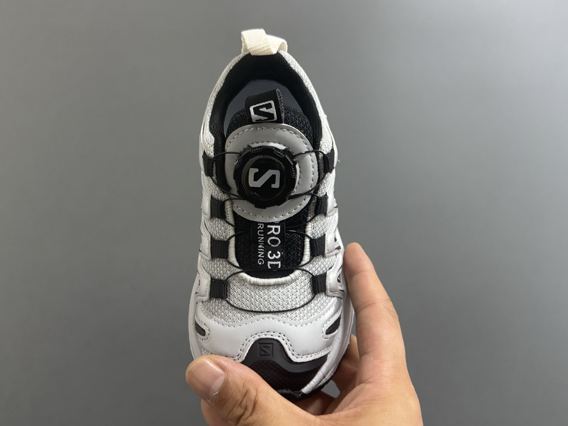 图片[8]-海外版萨家新款3D锁扣儿童运动鞋 尺码：26-37码 经典萨洛蒙3D系列 锁扣设计，穿脱方便✌🏻 耐磨防滑大底，脚感超赞👍🏻-选品中心