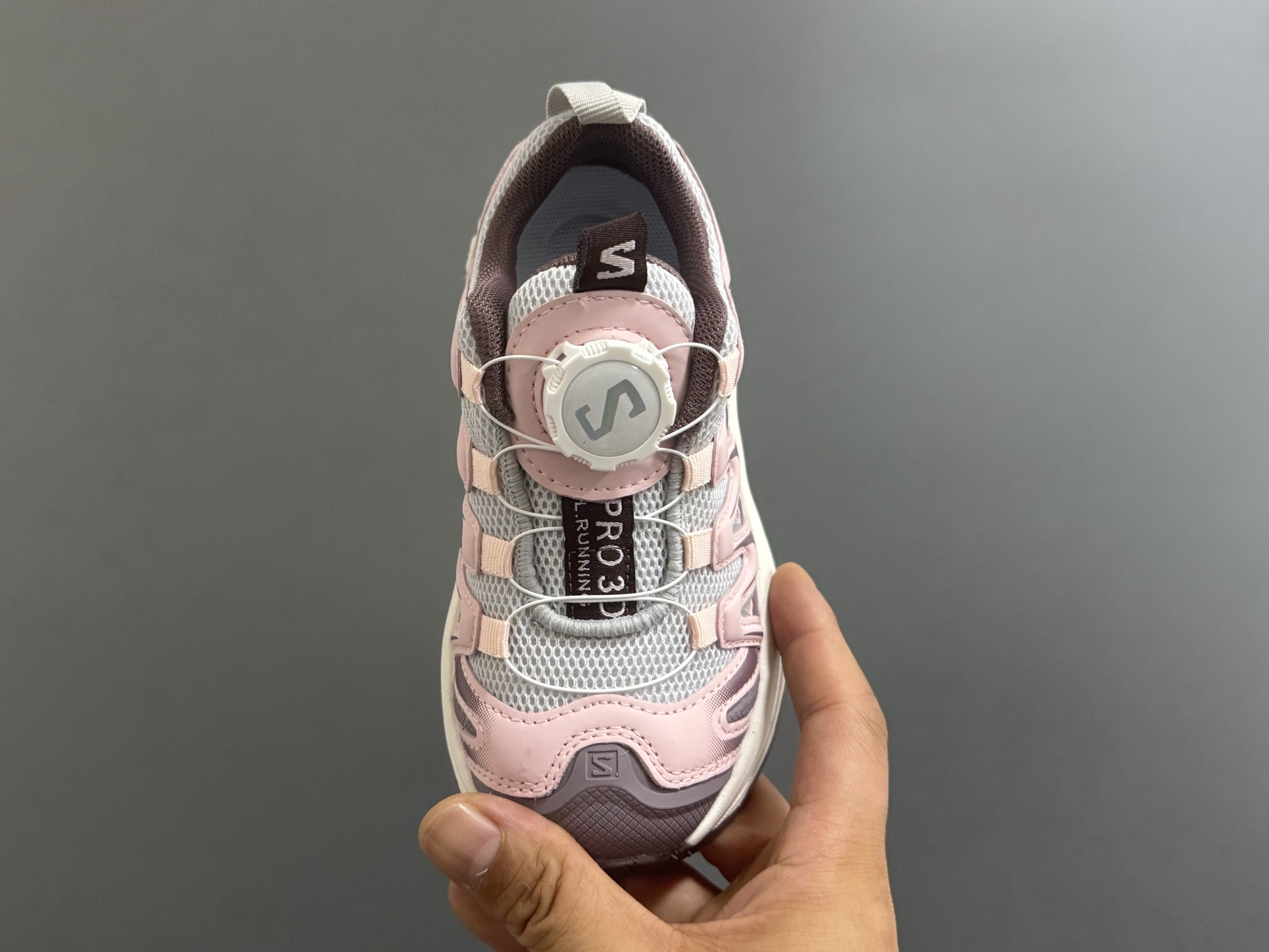 图片[8]-海外版萨家新款3D锁扣儿童运动鞋 尺码：26-37码 经典萨洛蒙3D系列 锁扣设计，穿脱方便✌🏻 耐磨防滑大底，脚感超赞👍🏻-选品中心