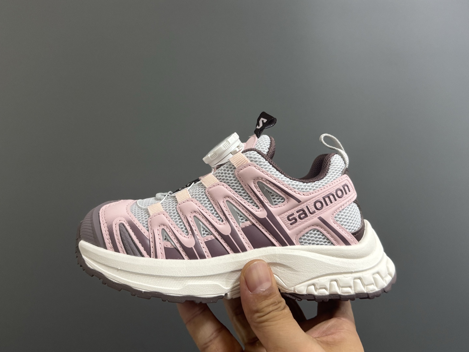 图片[4]-海外版萨家新款3D锁扣儿童运动鞋 尺码：26-37码 经典萨洛蒙3D系列 锁扣设计，穿脱方便✌🏻 耐磨防滑大底，脚感超赞👍🏻-选品中心