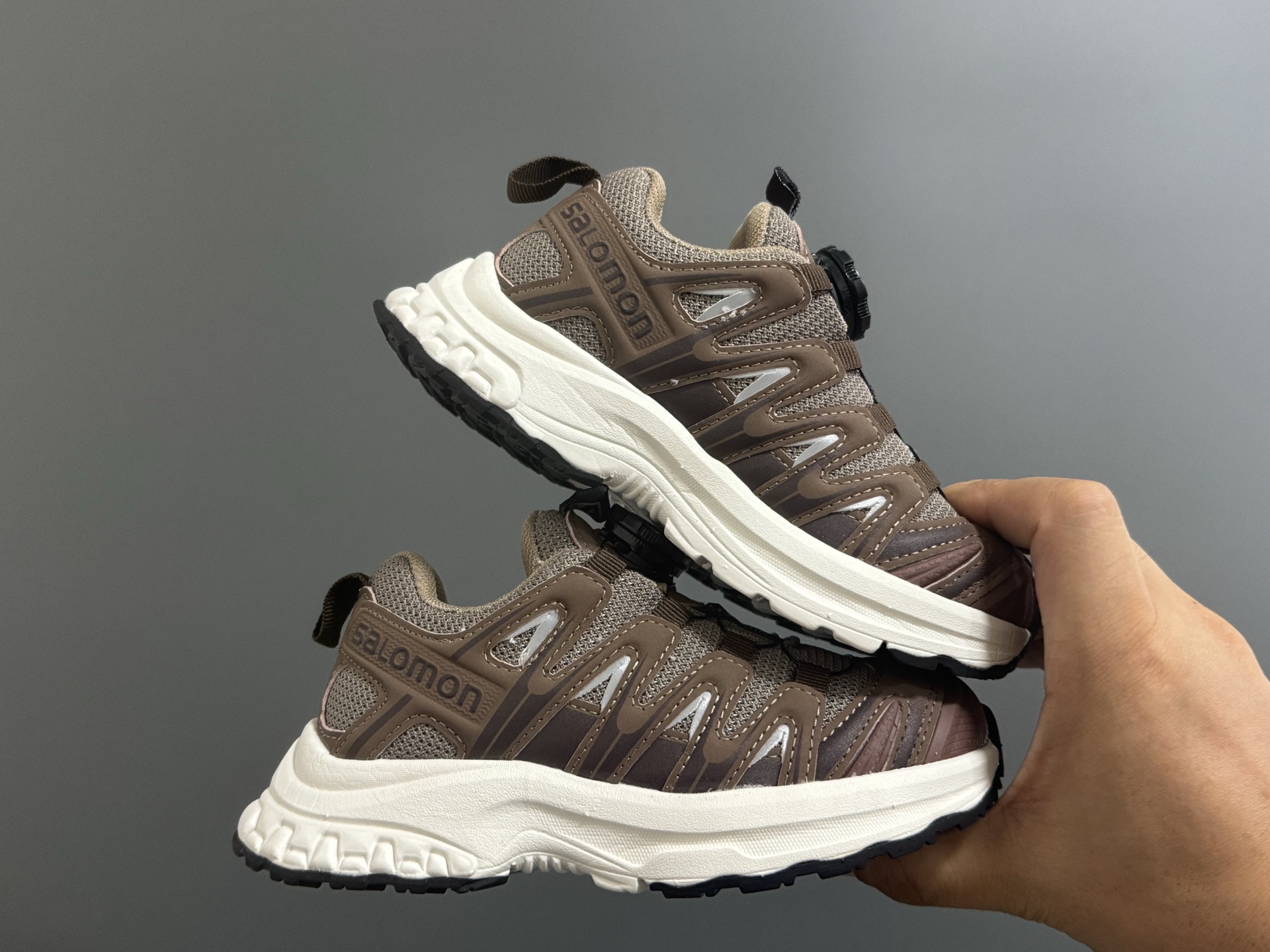 图片[9]-海外版萨家新款3D锁扣儿童运动鞋 尺码：26-37码 经典萨洛蒙3D系列 锁扣设计，穿脱方便✌🏻 耐磨防滑大底，脚感超赞👍🏻-选品中心