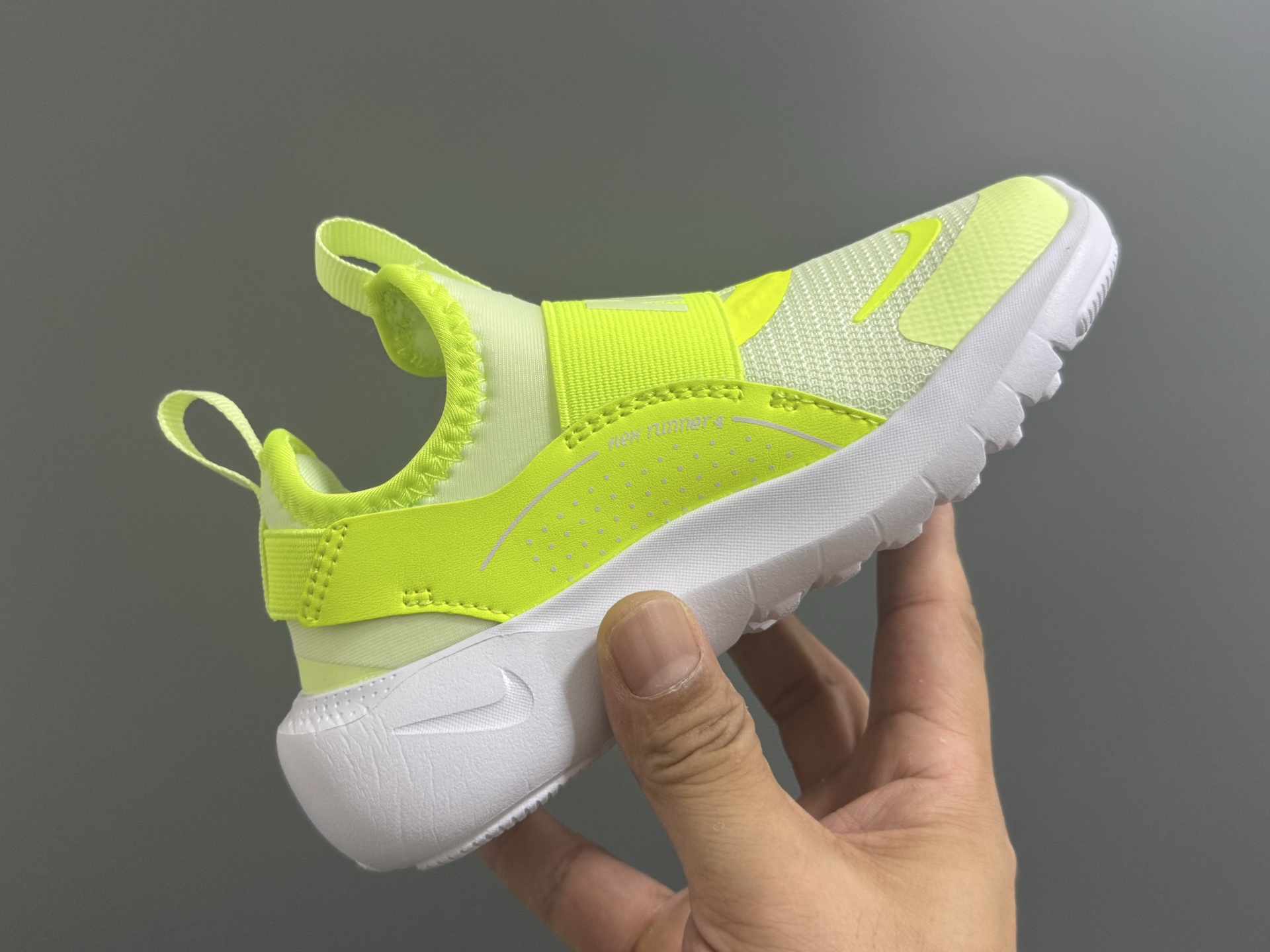 图片[6]-NK新款赤足4代儿童运动鞋 尺码：24-37码 经典赤足4代🆕 优质面料拼接，舒适又实用☁️ 一脚蹬款式设计，穿脱超方便✌🏻 原装耐磨防滑大底，脚感不言而喻✔️-选品中心