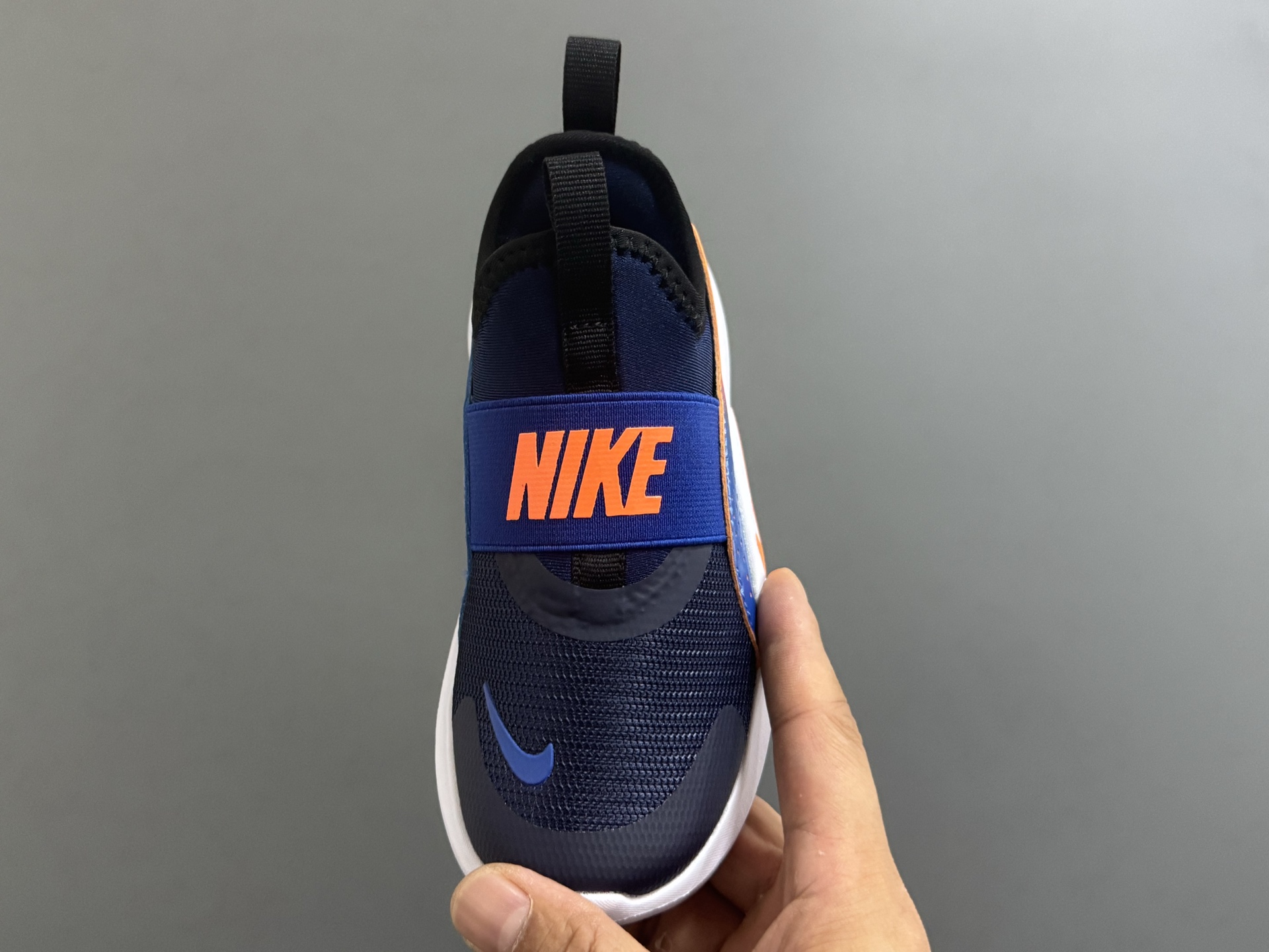 图片[8]-NK新款赤足4代儿童运动鞋 尺码：24-37码 经典赤足4代🆕 优质面料拼接，舒适又实用☁️ 一脚蹬款式设计，穿脱超方便✌🏻 原装耐磨防滑大底，脚感不言而喻✔️-选品中心