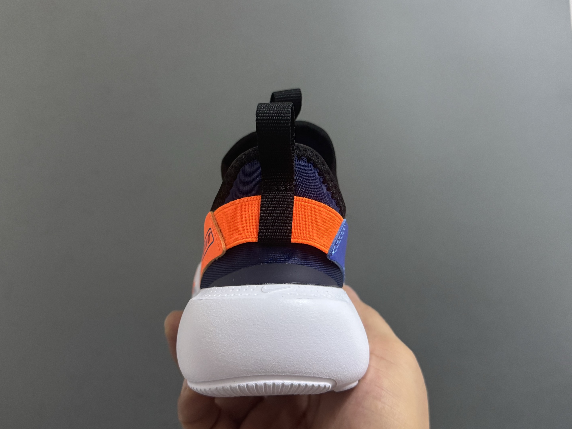 图片[6]-NK新款赤足4代儿童运动鞋 尺码：24-37码 经典赤足4代🆕 优质面料拼接，舒适又实用☁️ 一脚蹬款式设计，穿脱超方便✌🏻 原装耐磨防滑大底，脚感不言而喻✔️-选品中心