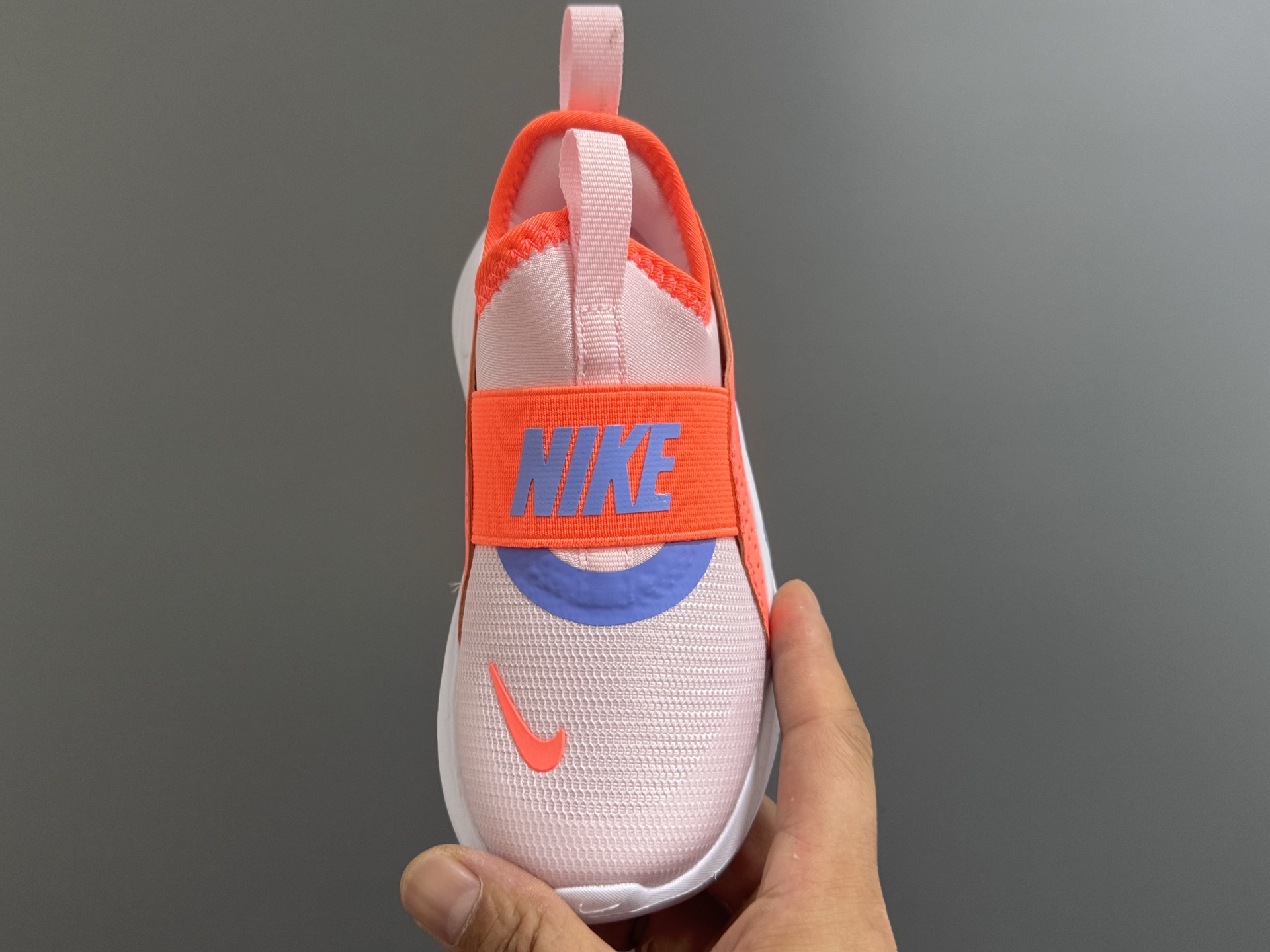 图片[8]-NK新款赤足4代儿童运动鞋 尺码：24-37码 经典赤足4代🆕 优质面料拼接，舒适又实用☁️ 一脚蹬款式设计，穿脱超方便✌🏻 原装耐磨防滑大底，脚感不言而喻✔️-选品中心