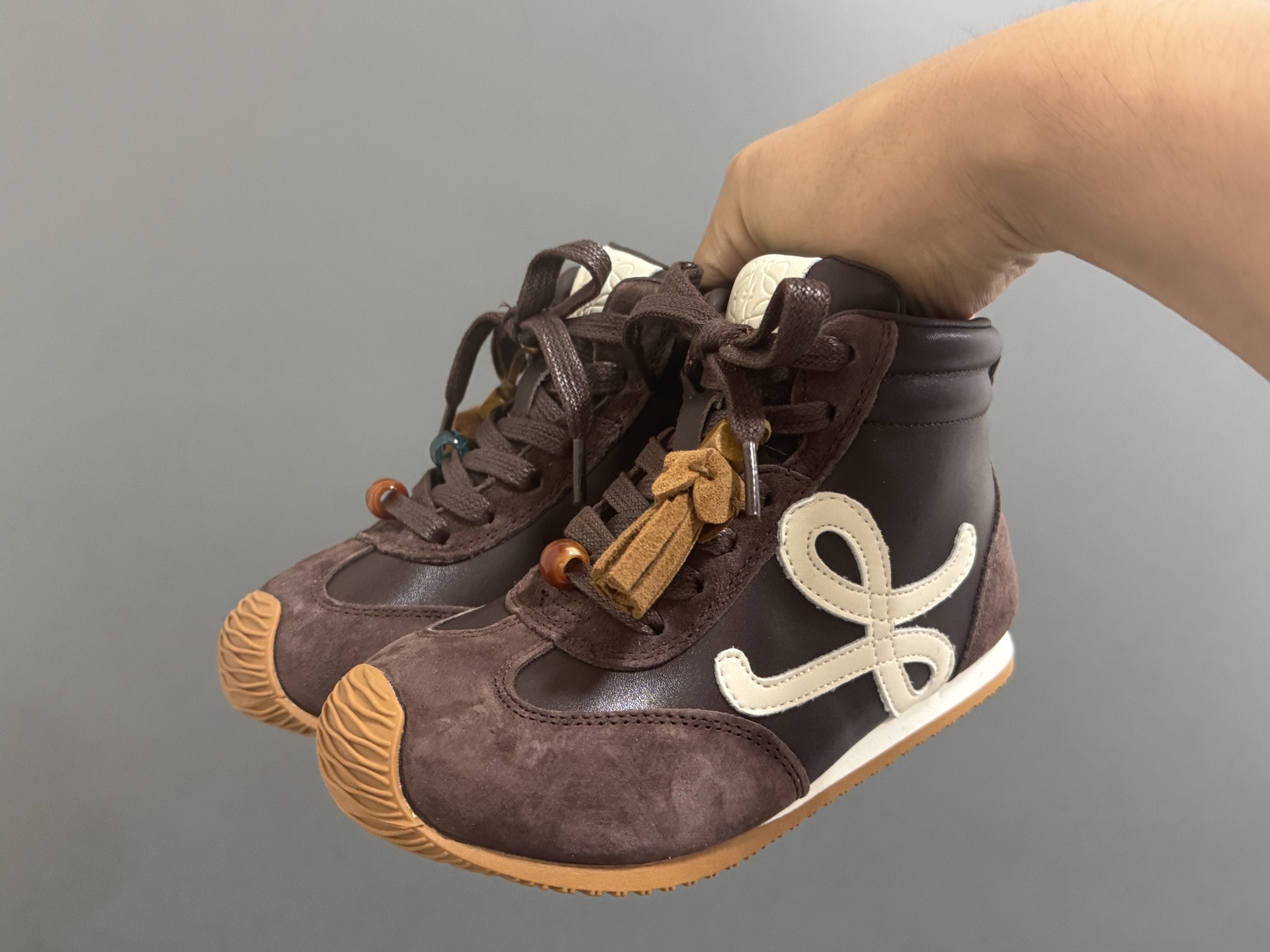 图片[2]-罗意威新款高帮拉链儿童休闲鞋 尺码：26-37码 经典罗意威款式🆕 高帮拉链款式设计，保护稚嫩脚踝👍🏻 橡胶耐磨防滑大底，脚感超赞✔️-选品中心