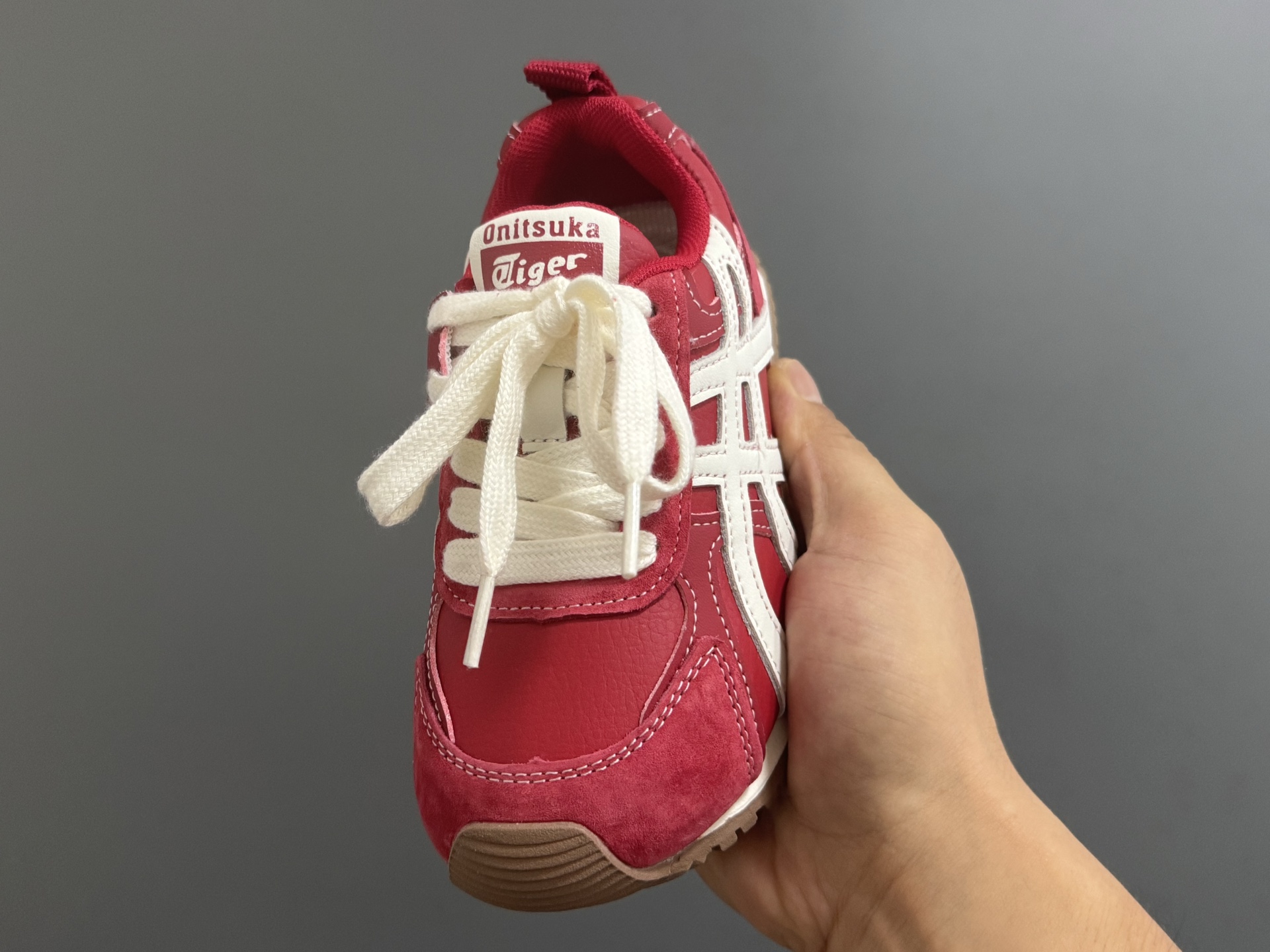 图片[3]-亚瑟士YSS新款复古儿童魔术贴休闲鞋 尺码：26-37码 经典复古款式🆕 魔术贴设计，穿脱方便✌🏻 耐磨防滑大底，脚感超赞👍🏻-选品中心