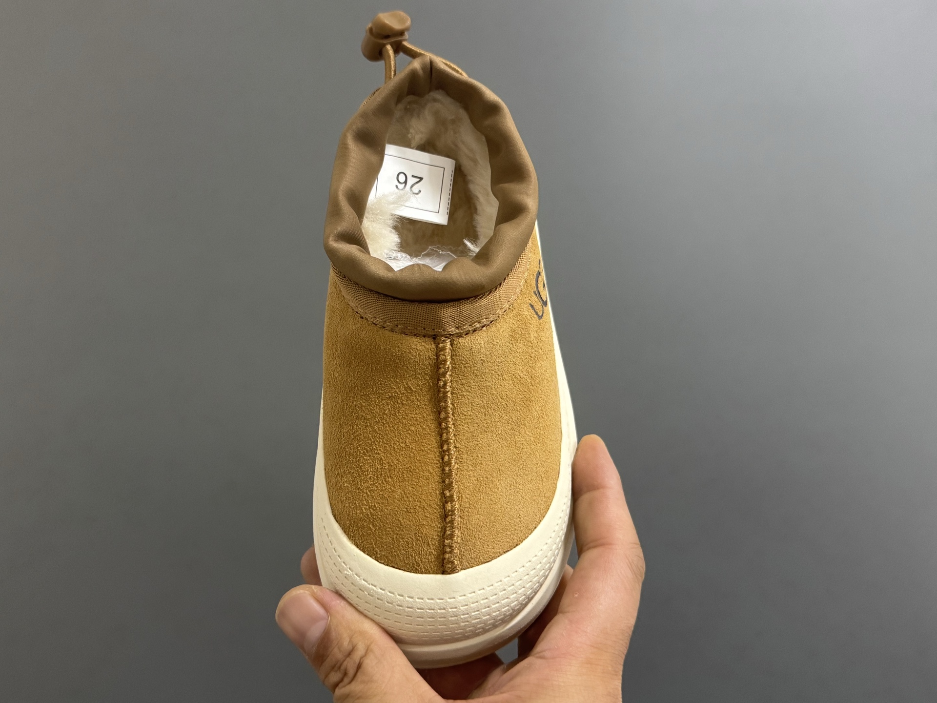 图片[8]-UGG明星同款厚底儿童雪地靴 尺码：25-35码 经典UGG明星同款🔥 优质包头款式设计✌🏻 内里加绒，保暖又舒适❄️ 耐磨防滑大底，脚感超赞👍🏻-选品中心