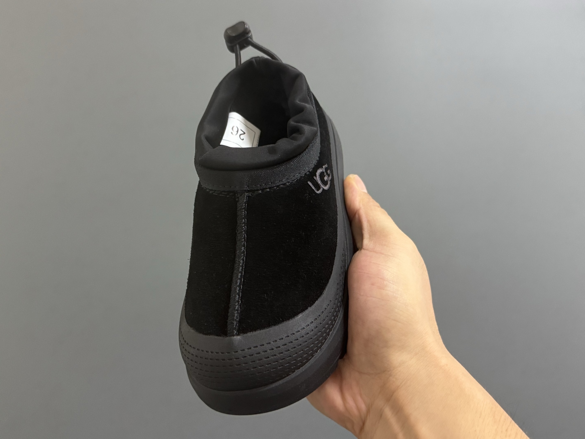 图片[3]-UGG低帮厚底儿童雪地靴25-35码 经典UGG明星同款🔥 优质包头款式设计✌🏻 内里加绒，保暖又舒适❄️ 耐磨防滑大底，脚感超赞👍🏻-选品中心