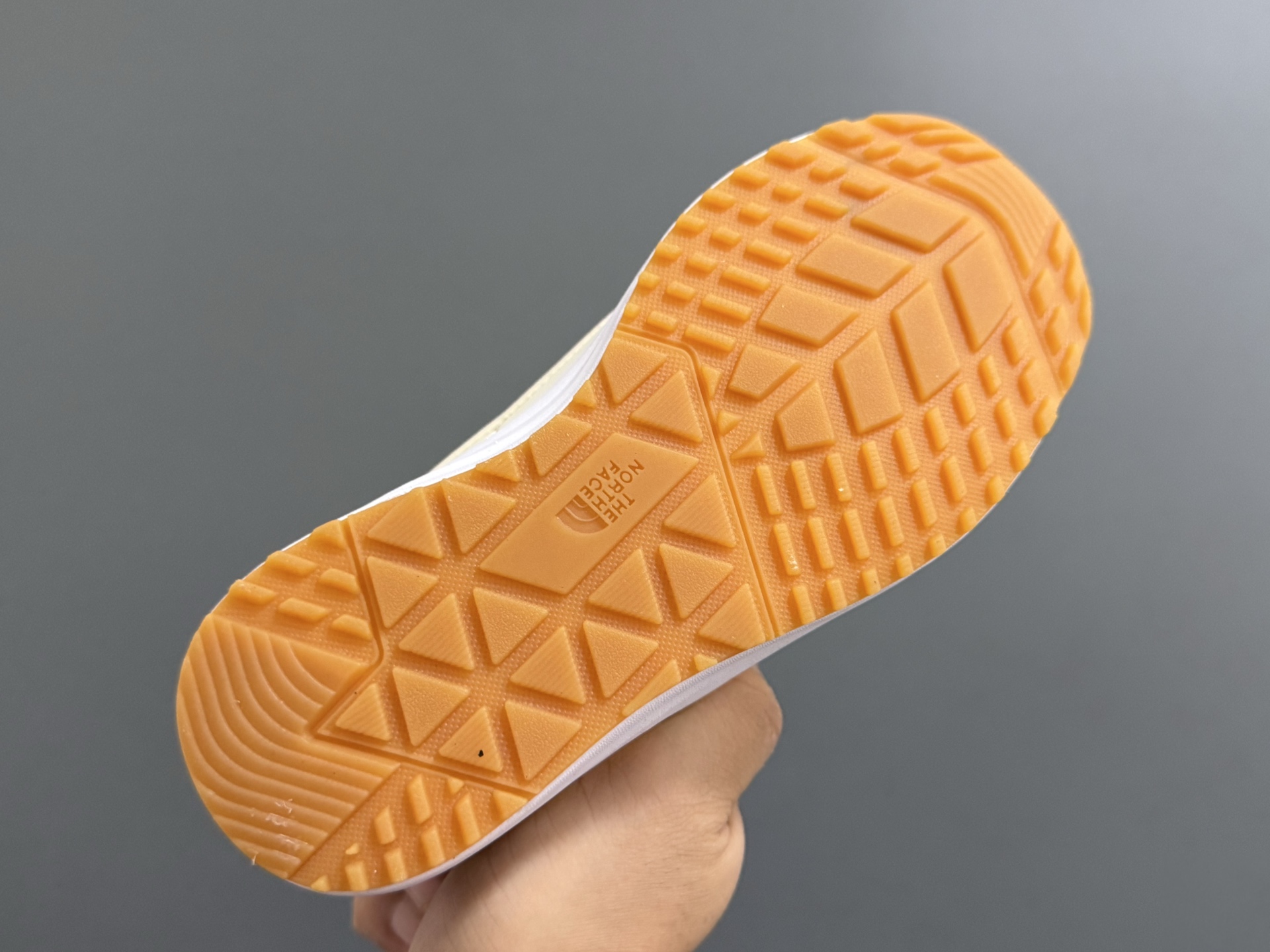 图片[5]-北家新款882松紧带儿童棉鞋 尺码：28-35码 经典北面棉鞋❄️ 松紧带设计，穿脱方便✌🏻 优质面料拼接，保暖又舒适☁️ 原装耐磨防滑大底，脚感超赞👍🏻-选品中心