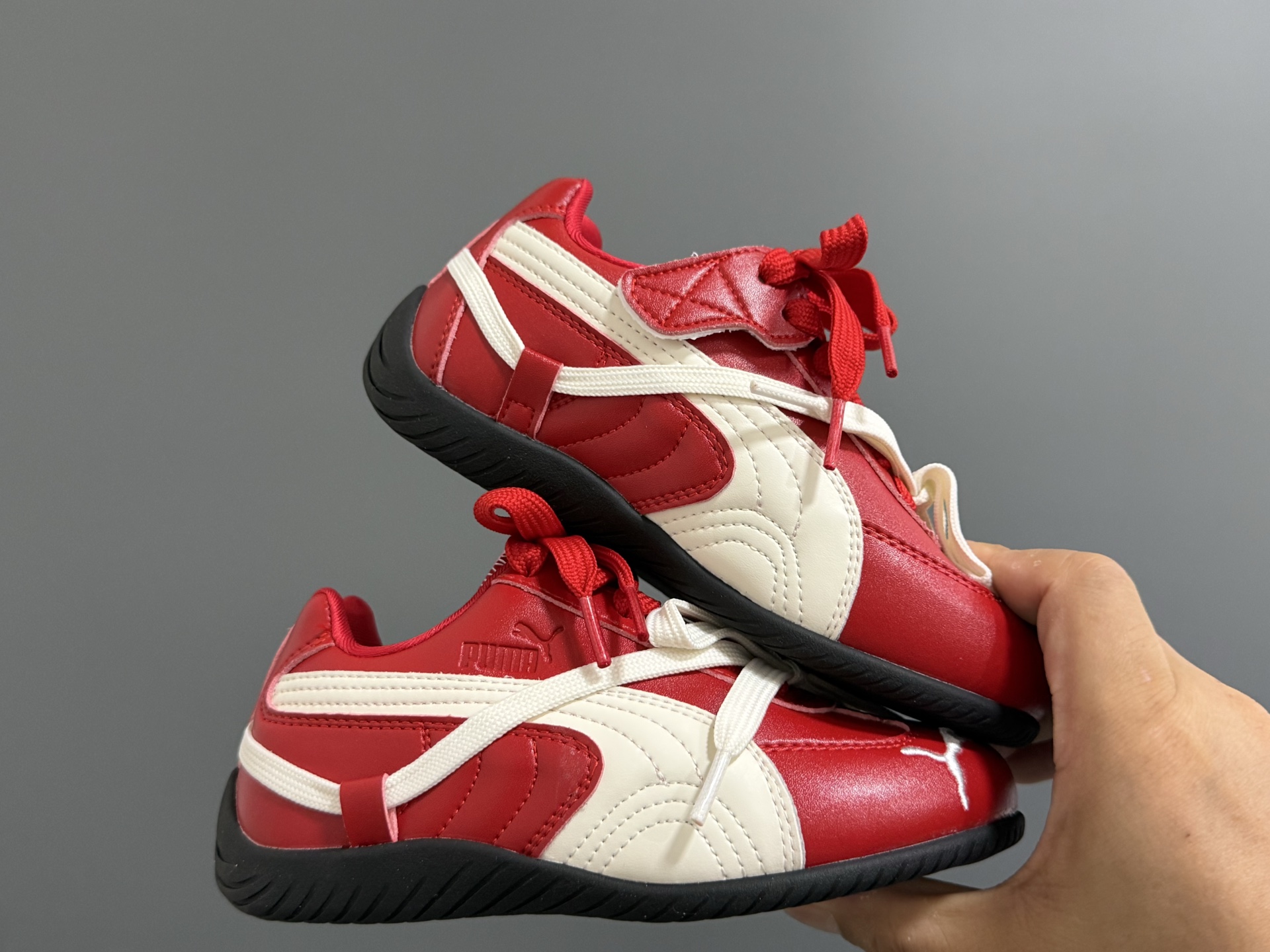 图片[9]-彪马新款绑带联名皮面儿童魔术贴休闲鞋 尺码：26-37码 经典PUMA系列🔥 绑带设计，时髦又洋气✨ 魔术贴设计，穿脱方便✌🏻 耐磨防滑大底，脚感超赞👍🏻 优质皮料，质感满满💯-选品中心