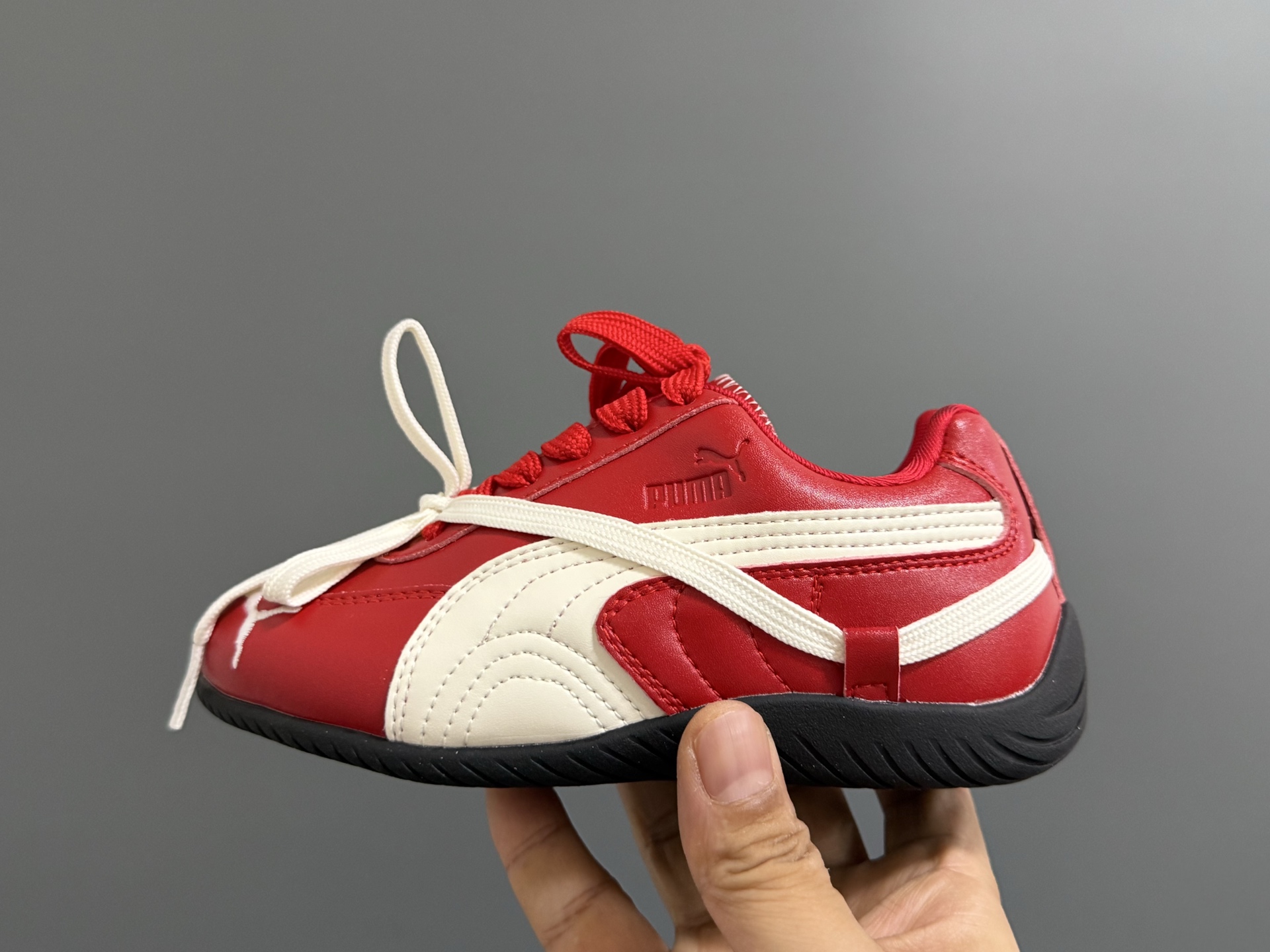 图片[4]-彪马新款绑带联名皮面儿童魔术贴休闲鞋 尺码：26-37码 经典PUMA系列🔥 绑带设计，时髦又洋气✨ 魔术贴设计，穿脱方便✌🏻 耐磨防滑大底，脚感超赞👍🏻 优质皮料，质感满满💯-选品中心