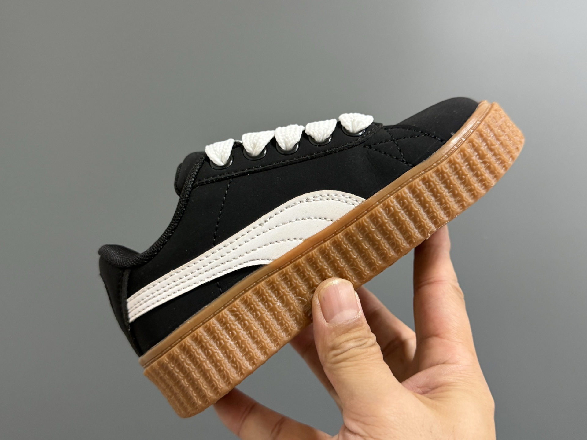 图片[7]-彪M新款儿童饼干松糕鞋休闲鞋 尺码：22-35码 优质反毛皮面料🆕 饼干🍪大底，耐磨防滑👍🏻 附赠一对鞋带扣，穿脱方便✌🏻-选品中心