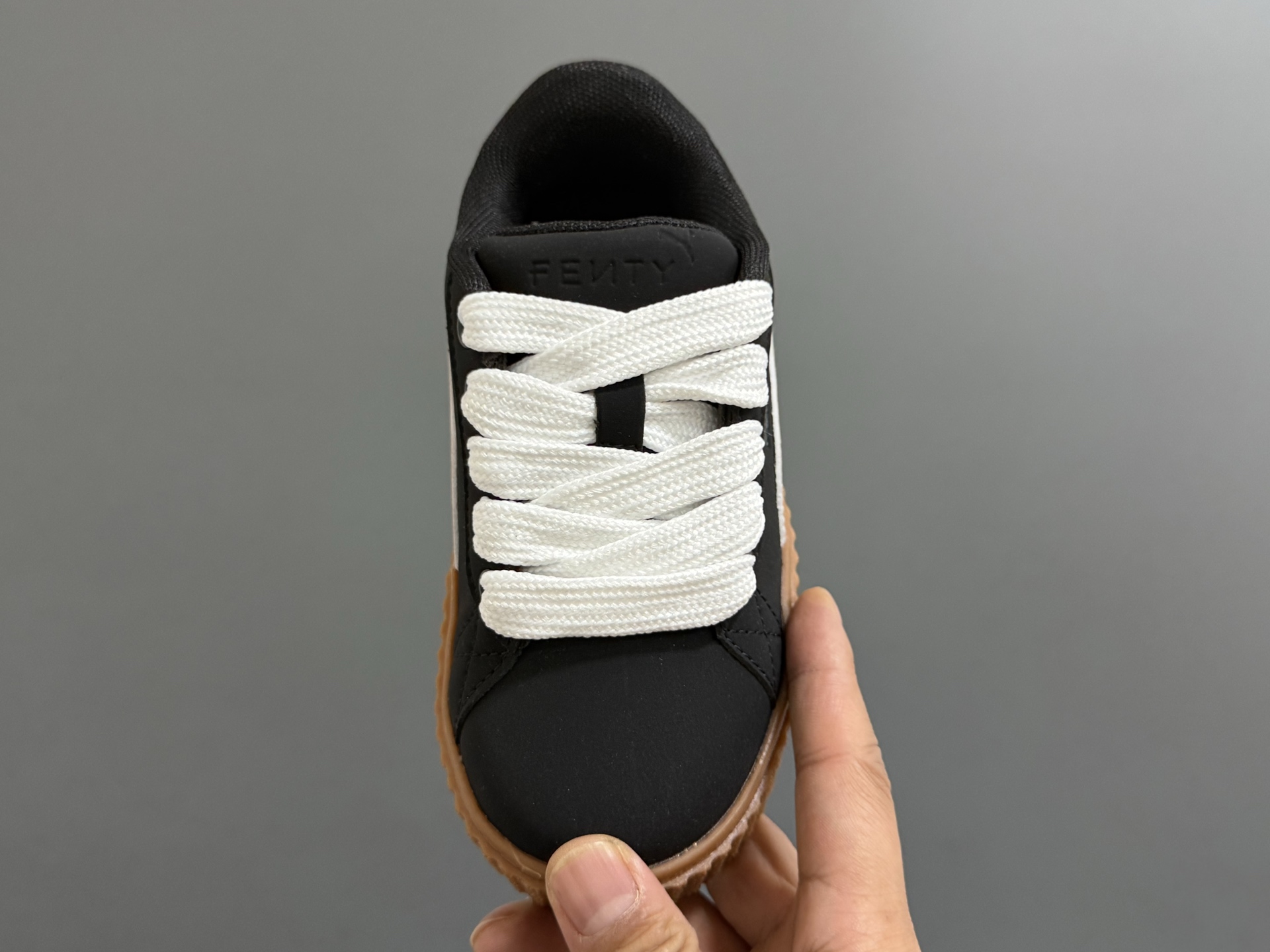 图片[8]-彪M新款儿童饼干松糕鞋休闲鞋 尺码：22-35码 优质反毛皮面料🆕 饼干🍪大底，耐磨防滑👍🏻 附赠一对鞋带扣，穿脱方便✌🏻-选品中心