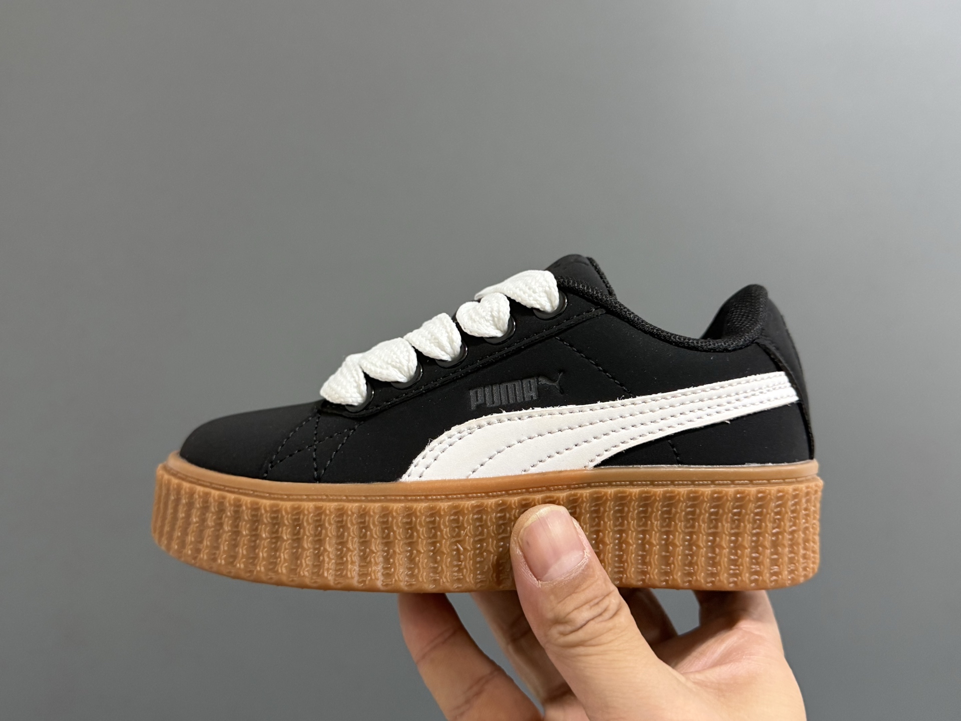 图片[4]-彪M新款儿童饼干松糕鞋休闲鞋 尺码：22-35码 优质反毛皮面料🆕 饼干🍪大底，耐磨防滑👍🏻 附赠一对鞋带扣，穿脱方便✌🏻-选品中心