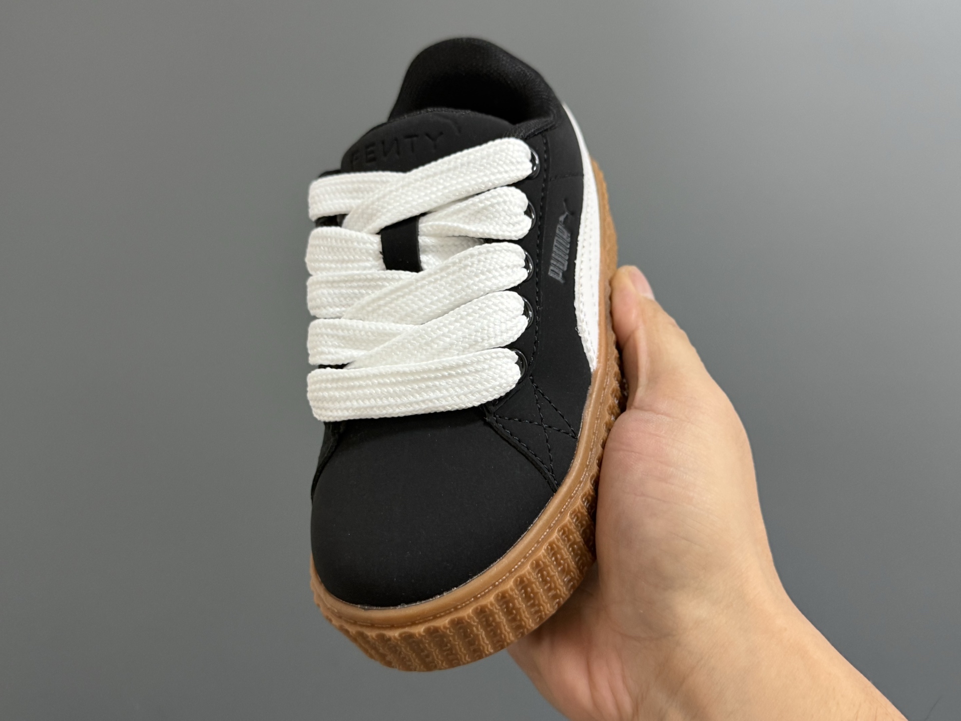 图片[3]-彪M新款儿童饼干松糕鞋休闲鞋 尺码：22-35码 优质反毛皮面料🆕 饼干🍪大底，耐磨防滑👍🏻 附赠一对鞋带扣，穿脱方便✌🏻-选品中心