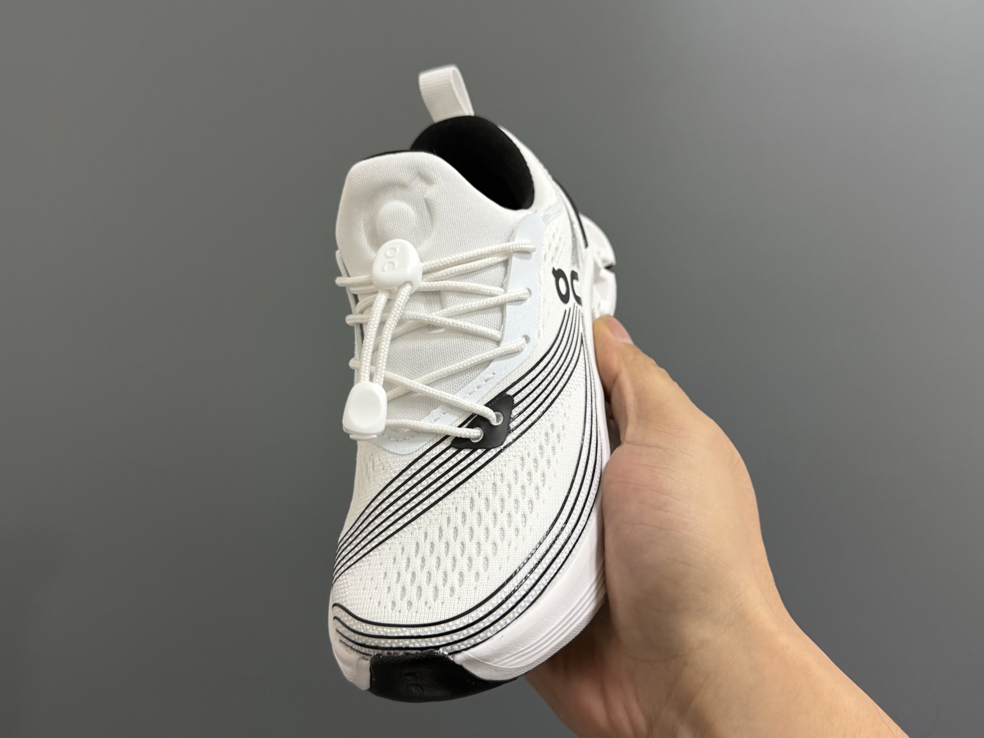 图片[3]-昂家新款Cloud X Z5松紧扣儿童运动鞋 尺码：28-37码 超赞的小众品牌—昂跑云朵系列☁️ 松紧扣设计，一脚蹬款式轻松调节✌🏻 优质面料拼接，质感满满💯 耐磨防滑大底，脚感超赞👍🏻-选品中心