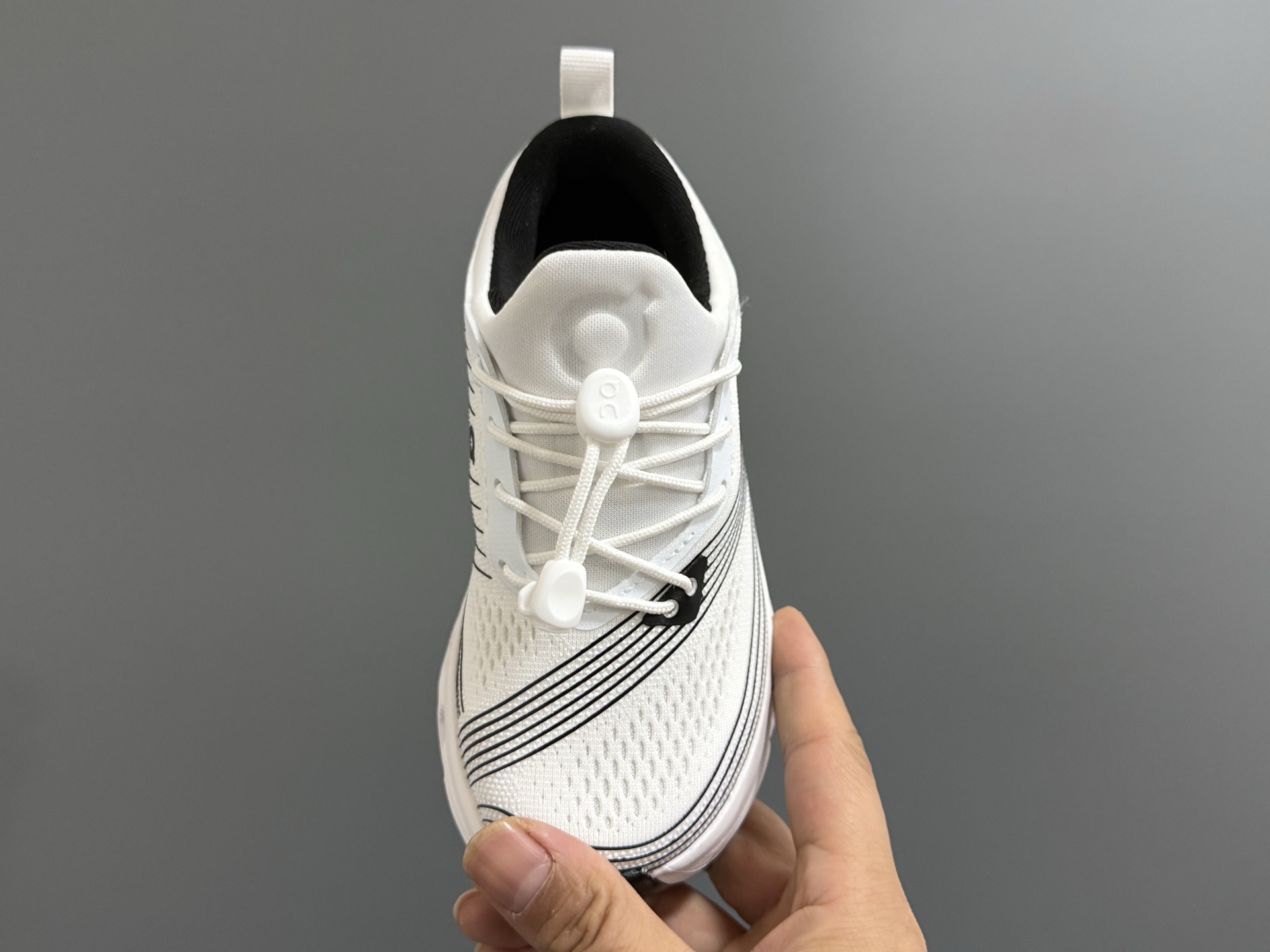 图片[8]-昂家新款Cloud X Z5松紧扣儿童运动鞋 尺码：28-37码 超赞的小众品牌—昂跑云朵系列☁️ 松紧扣设计，一脚蹬款式轻松调节✌🏻 优质面料拼接，质感满满💯 耐磨防滑大底，脚感超赞👍🏻-选品中心