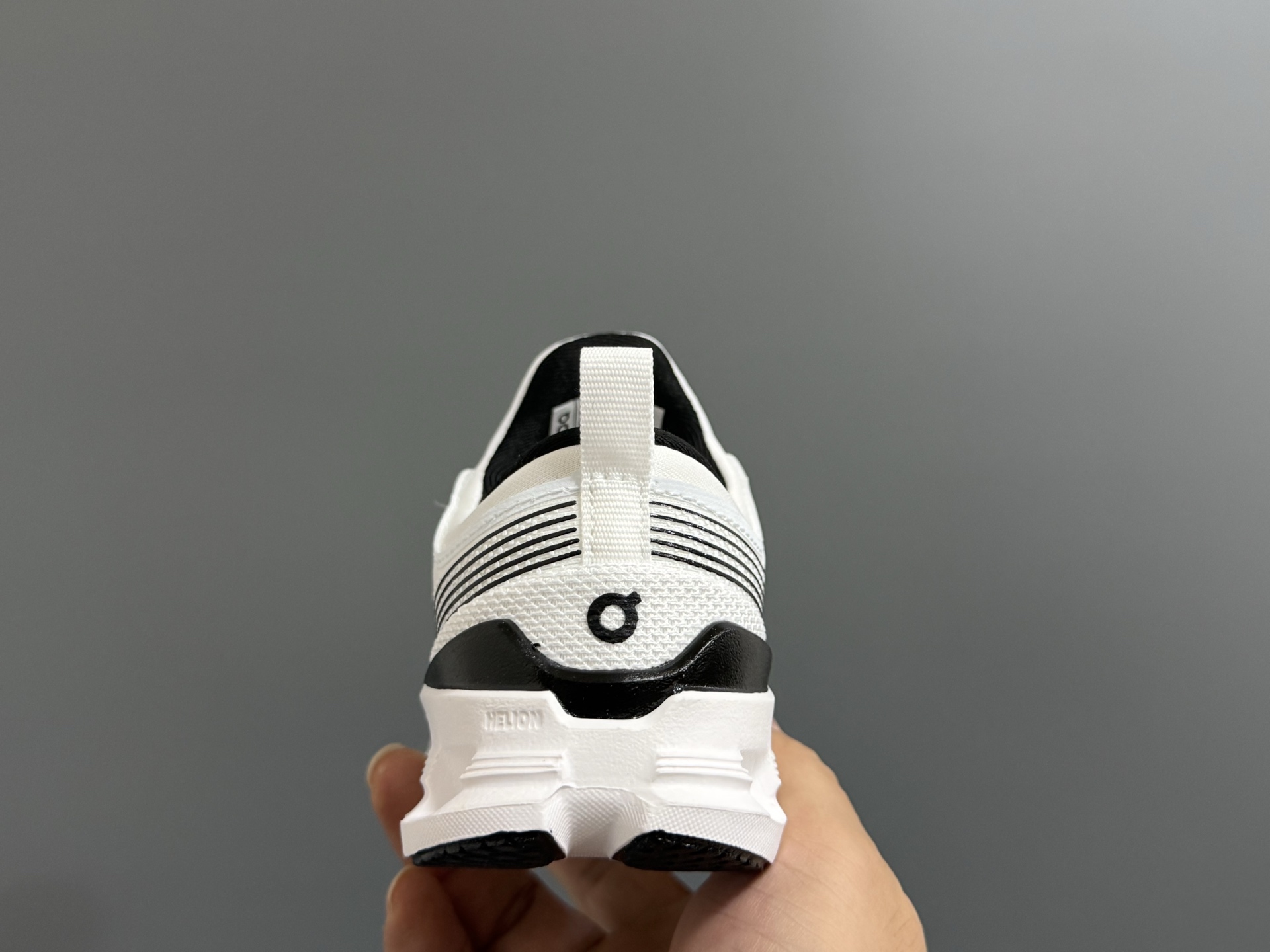 图片[7]-昂家新款Cloud X Z5松紧扣儿童运动鞋 尺码：28-37码 超赞的小众品牌—昂跑云朵系列☁️ 松紧扣设计，一脚蹬款式轻松调节✌🏻 优质面料拼接，质感满满💯 耐磨防滑大底，脚感超赞👍🏻-选品中心