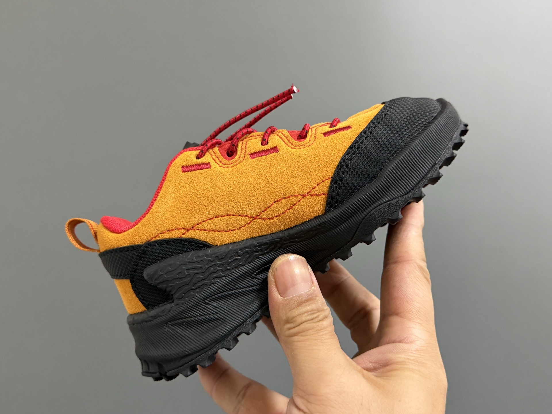 图片[6]-KEE*潮牌新款2515儿童松紧扣儿童户外运动鞋 尺码：24-37码 同步新款🆕 优质皮料拼接☁️ 松紧扣设计✌🏻 橡胶耐磨防滑大底，脚感超赞👍🏻-选品中心