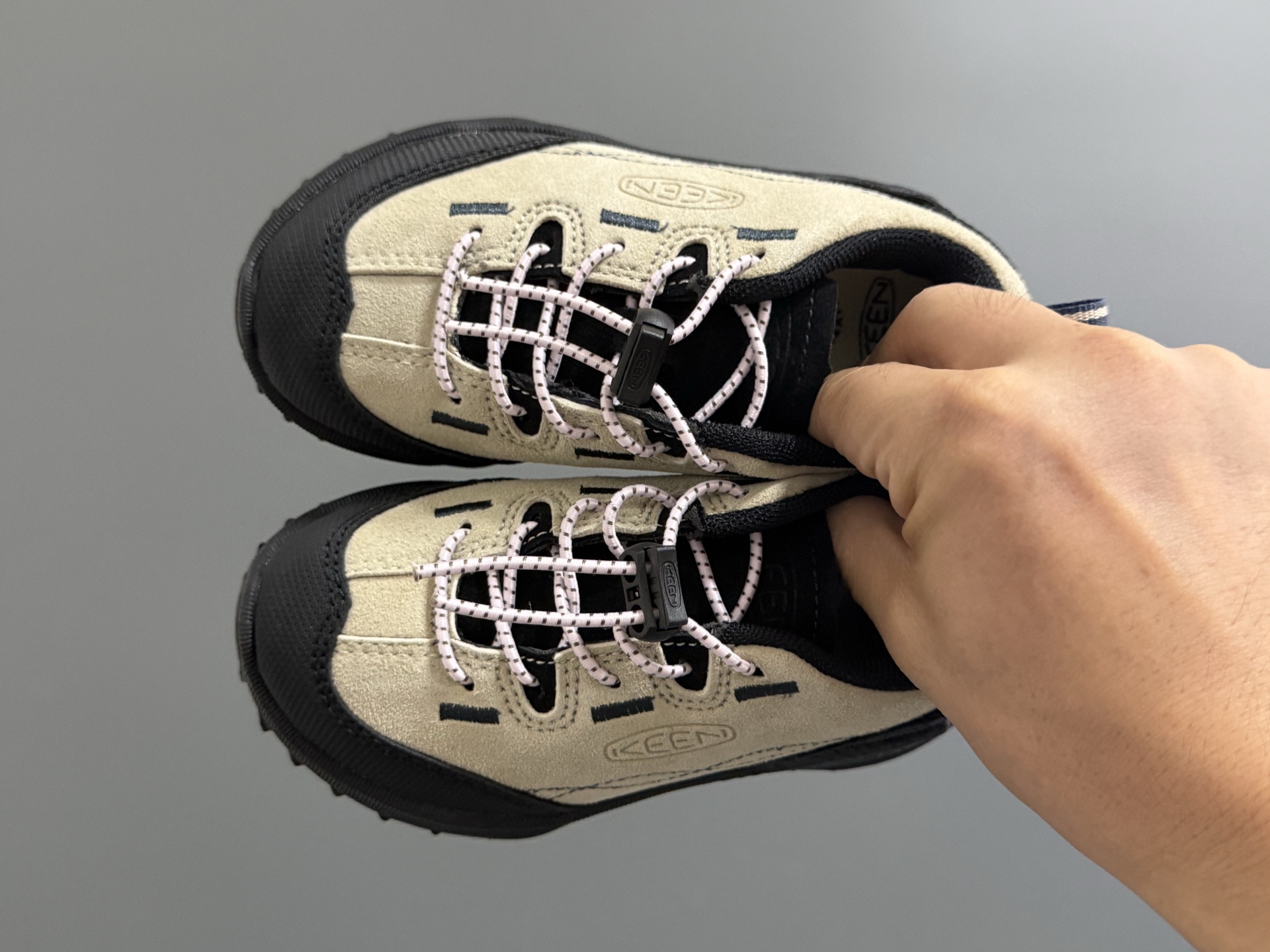 KEE*潮牌新款2515儿童松紧扣儿童户外运动鞋 尺码：24-37码 同步新款🆕 优质皮料拼接☁️ 松紧扣设计✌🏻 橡胶耐磨防滑大底，脚感超赞👍🏻-选品中心