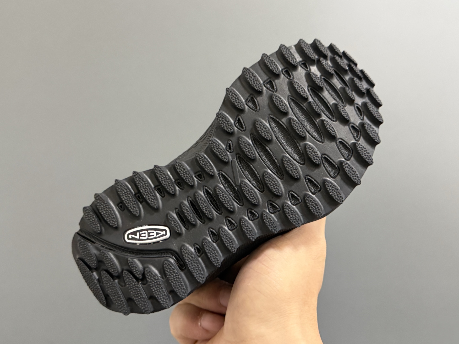 图片[5]-KEE*潮牌新款2515儿童松紧扣儿童户外运动鞋 尺码：24-37码 同步新款🆕 优质皮料拼接☁️ 松紧扣设计✌🏻 橡胶耐磨防滑大底，脚感超赞👍🏻-选品中心