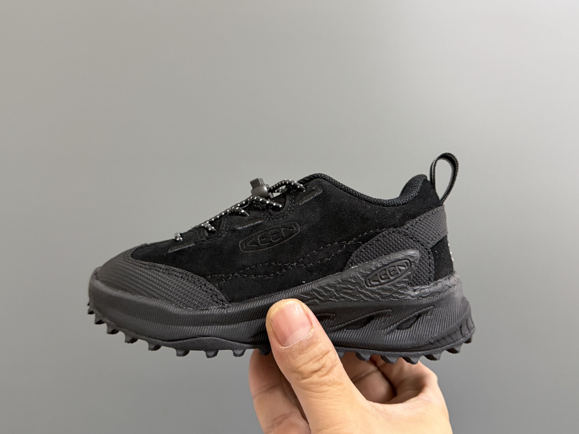 图片[4]-KEE*潮牌新款2515儿童松紧扣儿童户外运动鞋 尺码：24-37码 同步新款🆕 优质皮料拼接☁️ 松紧扣设计✌🏻 橡胶耐磨防滑大底，脚感超赞👍🏻-选品中心