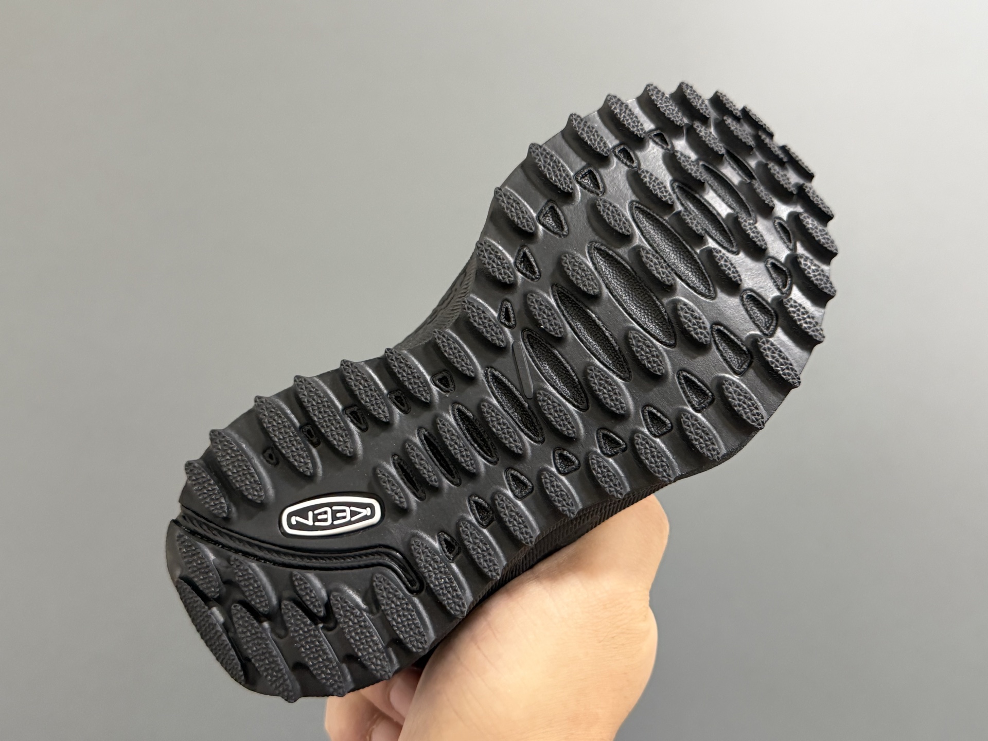 图片[5]-KEE*潮牌新款2515儿童松紧扣儿童户外运动鞋 尺码：24-37码 同步新款🆕 优质皮料拼接☁️ 松紧扣设计✌🏻 橡胶耐磨防滑大底，脚感超赞👍🏻-选品中心