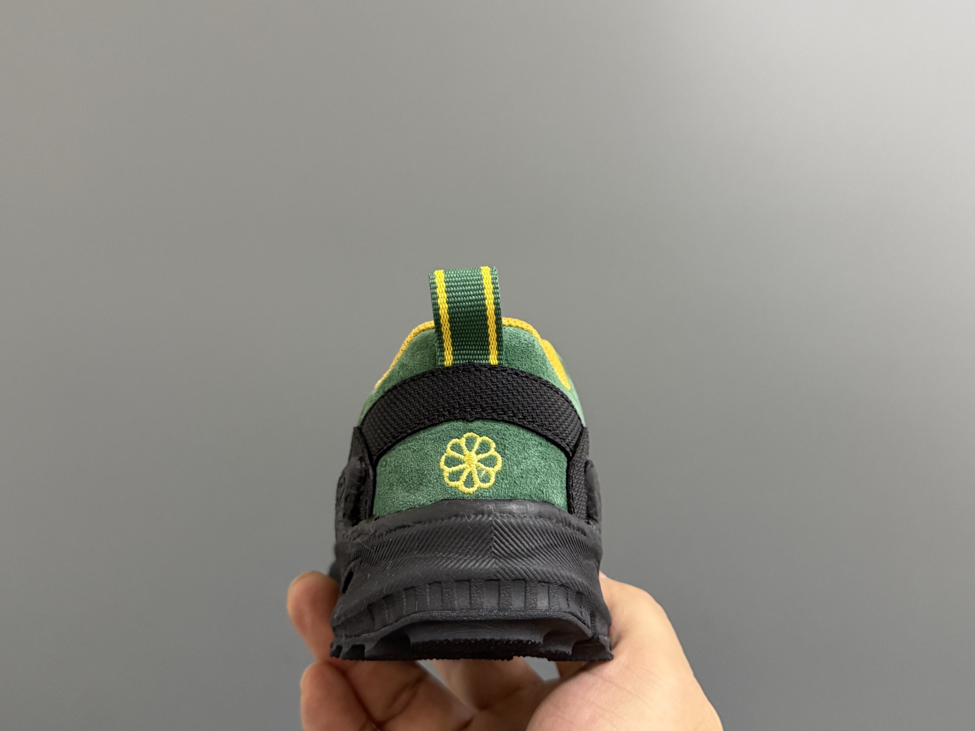 图片[6]-KEE*潮牌新款2515儿童松紧扣儿童户外运动鞋 尺码：24-37码 同步新款🆕 优质皮料拼接☁️ 松紧扣设计✌🏻 橡胶耐磨防滑大底，脚感超赞👍🏻-选品中心