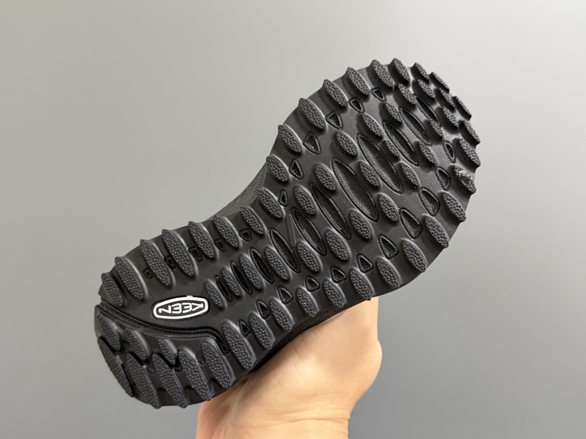 图片[5]-KEE*潮牌新款2515儿童松紧扣儿童户外运动鞋 尺码：24-37码 同步新款🆕 优质皮料拼接☁️ 松紧扣设计✌🏻 橡胶耐磨防滑大底，脚感超赞👍🏻-选品中心