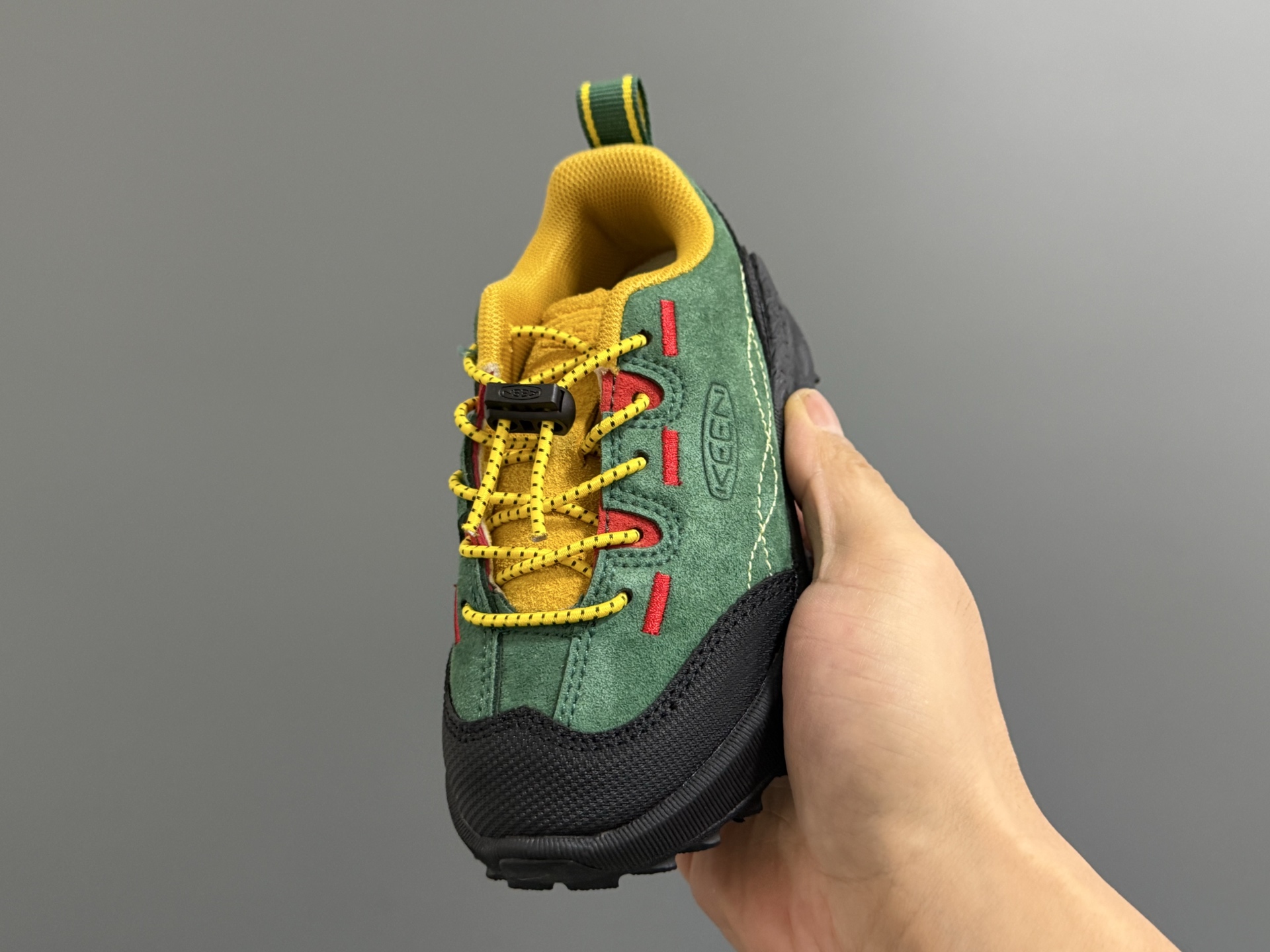 图片[3]-KEE*潮牌新款2515儿童松紧扣儿童户外运动鞋 尺码：24-37码 同步新款🆕 优质皮料拼接☁️ 松紧扣设计✌🏻 橡胶耐磨防滑大底，脚感超赞👍🏻-选品中心