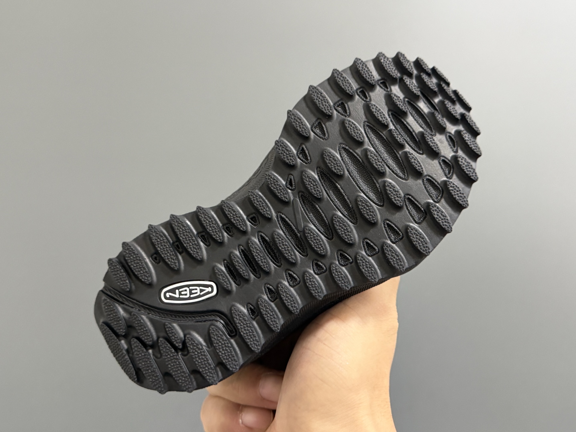 图片[5]-KEE*潮牌新款2515儿童松紧扣儿童户外运动鞋 尺码：24-37码 同步新款🆕 优质皮料拼接☁️ 松紧扣设计✌🏻 橡胶耐磨防滑大底，脚感超赞👍🏻-选品中心