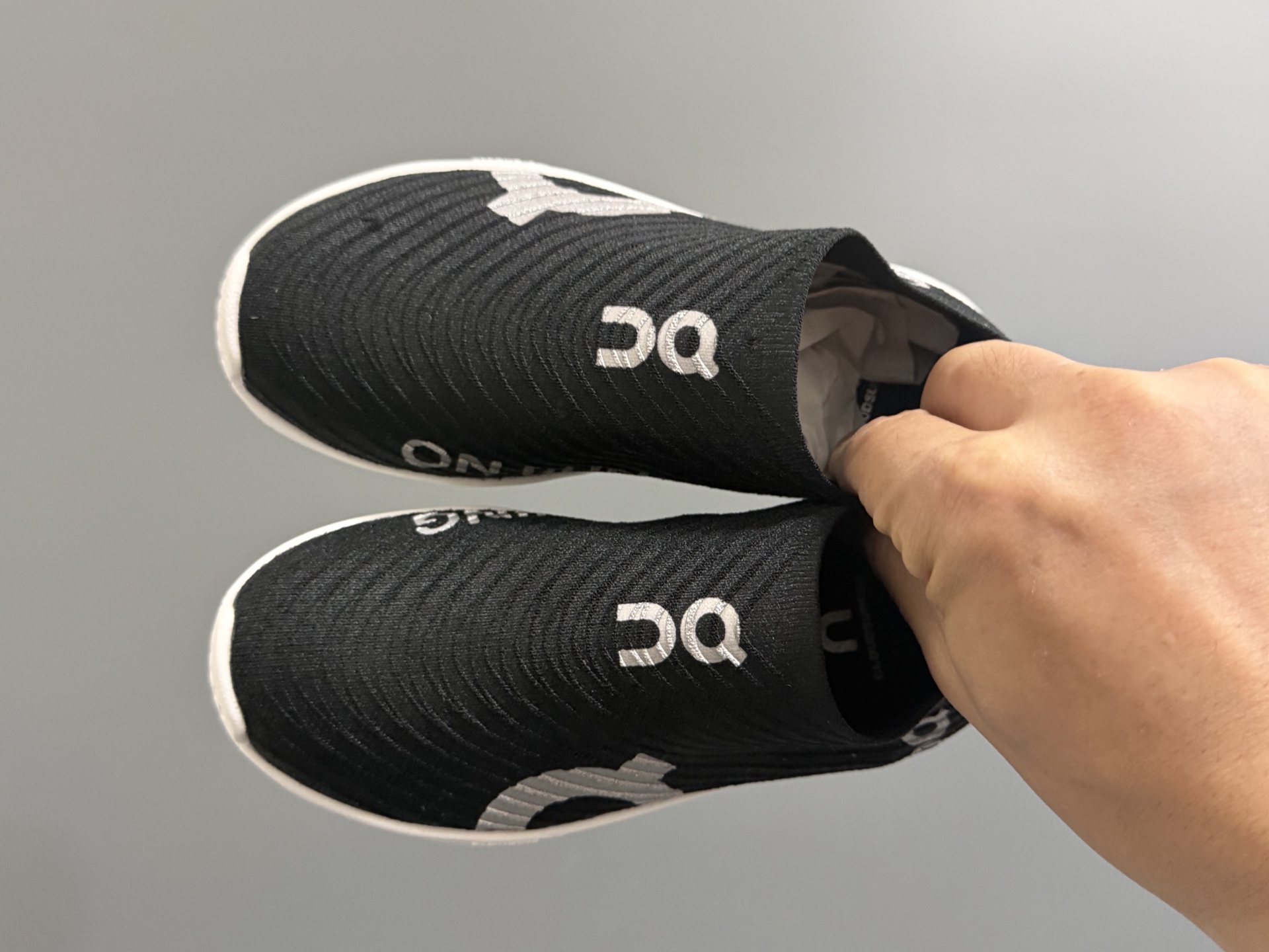 NO:740970,Angjia's new Cloud*boom LS knitted slip-on children's sneakers, size 26-37, classic Boom series, knitted fabric splicing, slip-on design, super easy to put on and take off, wear-resistant and non-slip outsole, great foot feel, Boom sneakers, sneakers,19860909昂家新款Cloud*boom LS针织一脚蹬儿童运动鞋 SIZE26-37码 经典昂跑系列 针织面料拼接 一脚蹬设计,穿脱超方便 耐磨防滑大底,脚感超赞,昂跑运动鞋,sneakers,,Children's