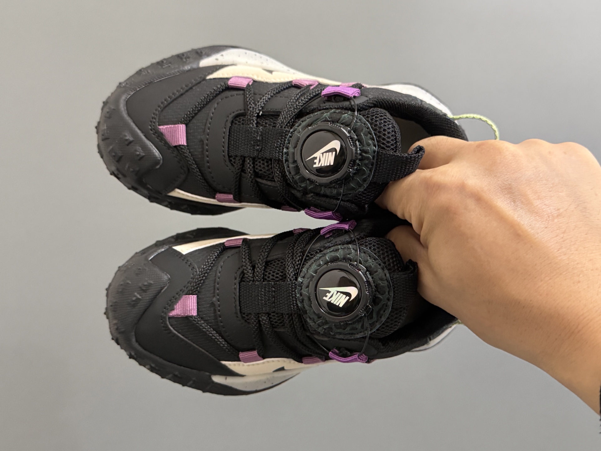 Zapatillas deportivas para niños NK con suela de neumático y cierre de clip TALLA: 26-37 Serie clásica de neumáticos🛞�…