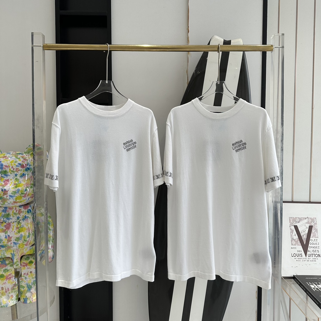 למכירה ברשת
 לואי ויטון בגדים חולצה קצרה ניסקס צמצם שינה קצרה