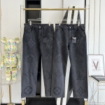 790¥LV 2024FW gradient pattern jeans, same style for men and women, original development, truly one-to-one shipping, code number: 30 32 34 36 1 790¥LV 2024FW gradient pattern jeans, same style for men and women, original development, truly one-to-one shipping, code number: 30 32 34 36