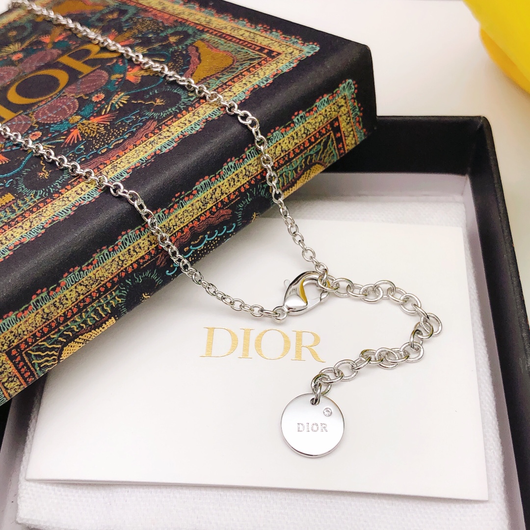 编号DXL0171 【dio*最新款🆕🆕CD迷你项链银色】一致专柜🆕黄铜材质