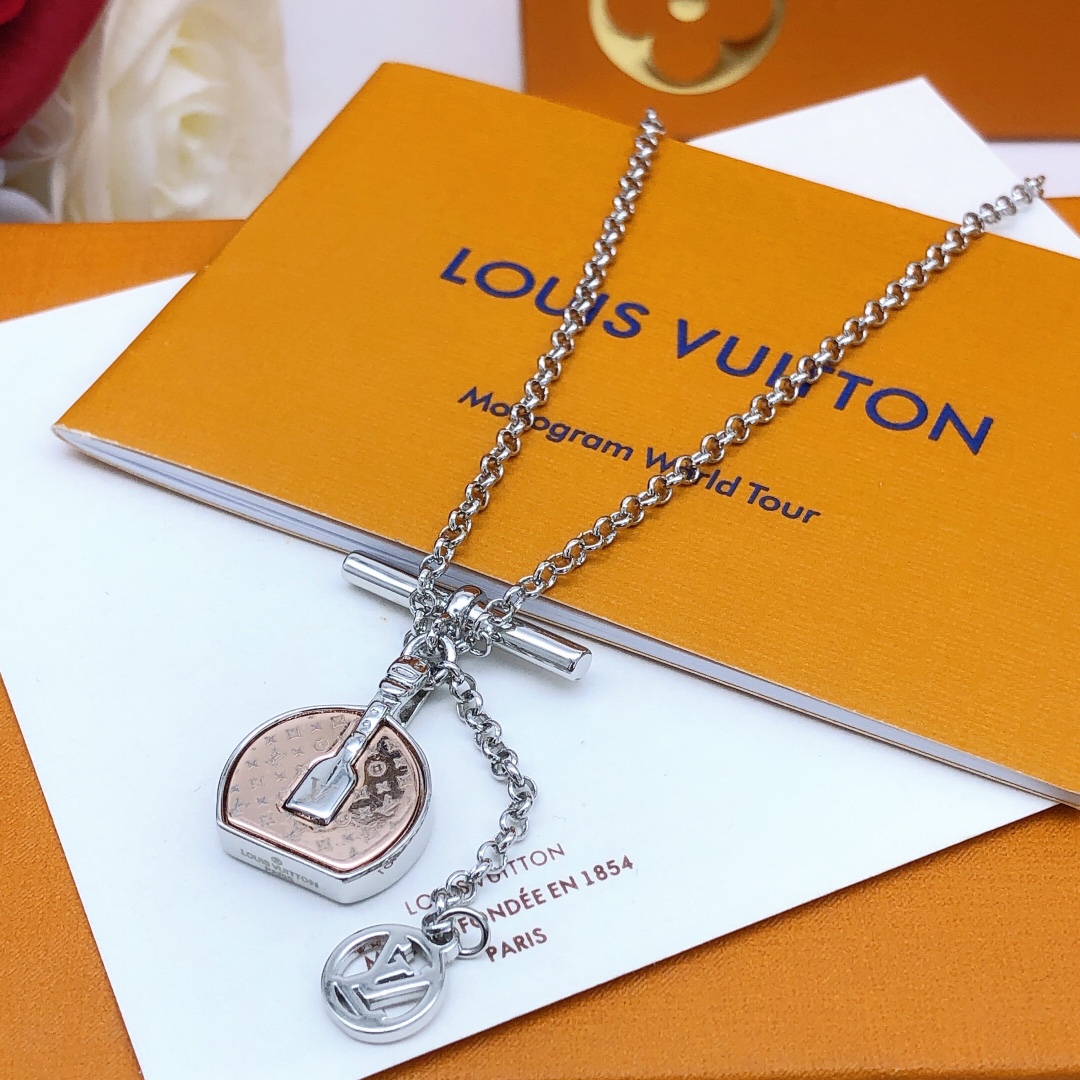 Louis Vuitton Jewelry Necklaces & Pendants Silver Yellow Brass