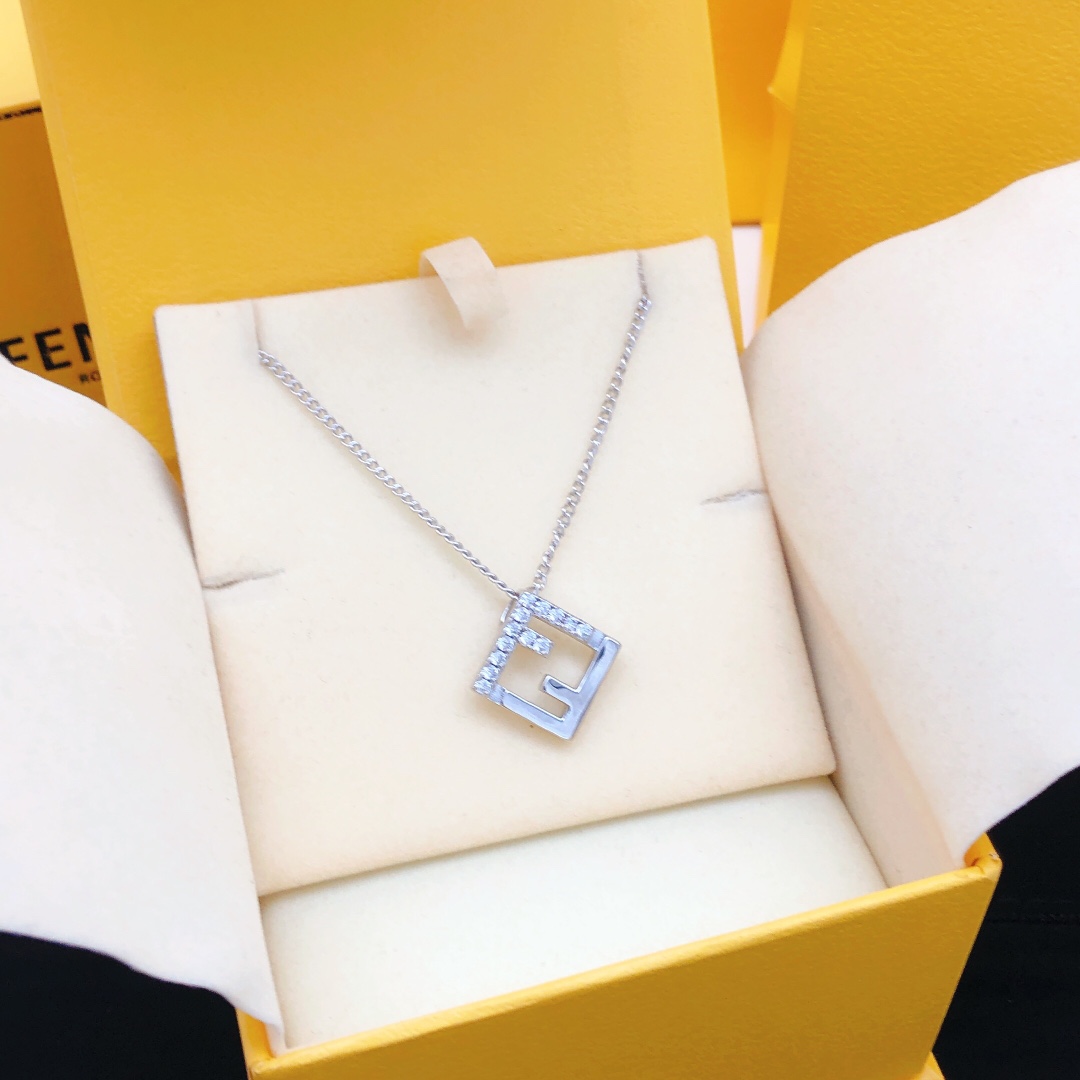Fendi FEND*最新款