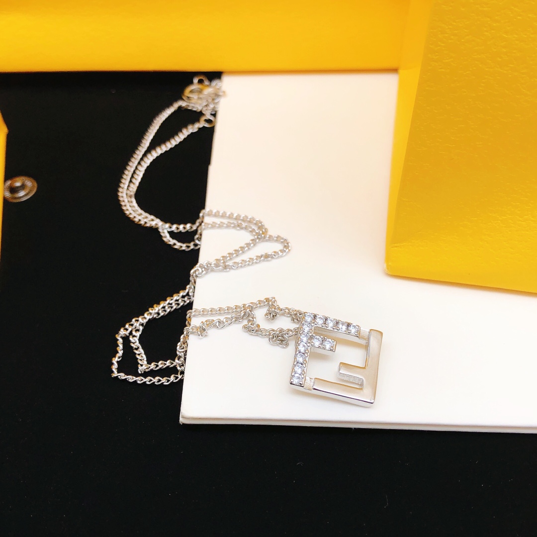 Fendi FEND*最新款