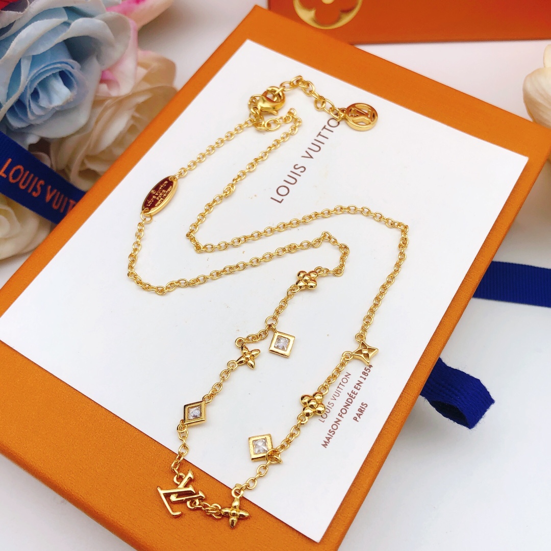 NO:105370,Number LXL0043 [Lv* latest square diamond necklace] consistent ZP brass material, jewelry quality, louis vuitton, necklace19860909编号LXL0043【Lv*最新款方钻项链】一致ZP黄铜材质,饰品精品,louis vuitton,necklace,Jewelry