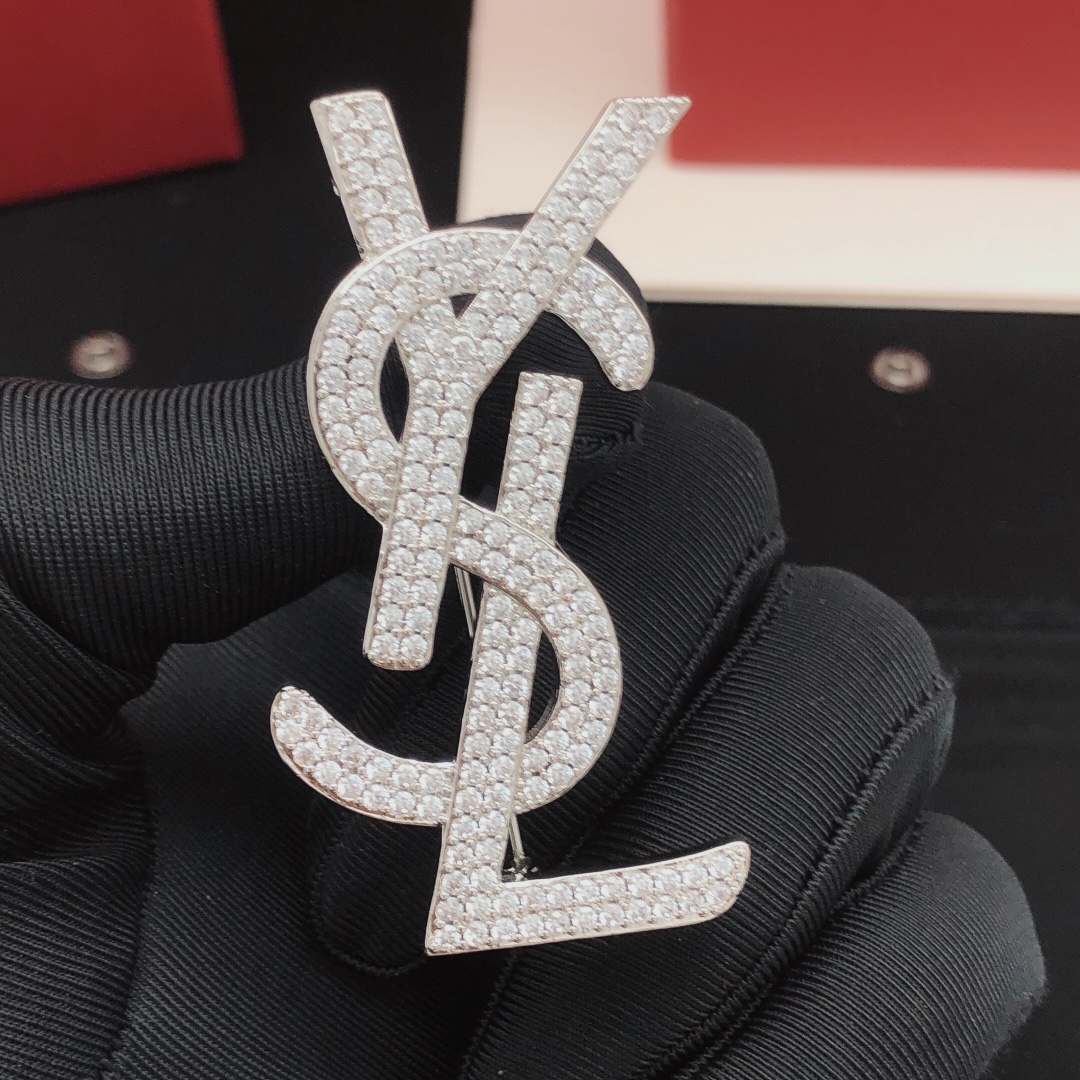 Saint Laurent YXZ0040 Cassandre Monogram brooch silver-toned metal with clear pave crystals 4 5cm width