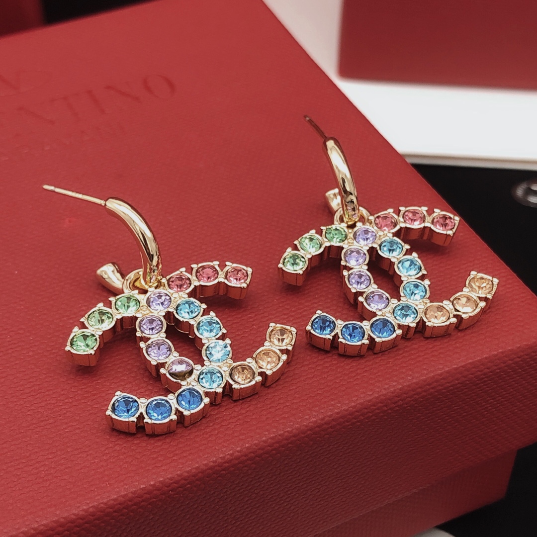 NO:104936,Number XED0857 [ch*nel latest colored diamond ear hook] consistent ZP brass material, jewelry quality19860909编号XED0857【ch*nel最新款彩钻耳勾】一致ZP黄铜材质,饰品精品,Jewelry