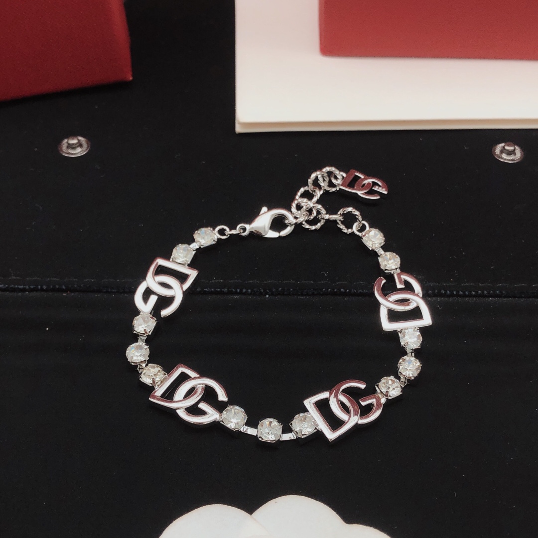 Louis Vuitton Haute Couture Haute Couture Fine Jewelry Necklace Bracelet 2