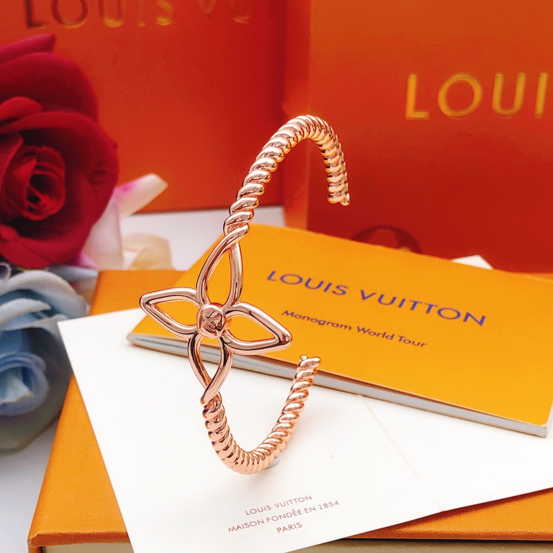 NO:107267,Number LSZ0008 [Lv* latest rose gold twist bracelet] consistent ZP brass material, jewelry quality, louis vuitton, bracelet19860909编号LSZ0008【Lv*最新款玫瑰金色麻花手镯】一致ZP黄铜材质,饰品精品,louis vuitton,bracelet,Jewelry
