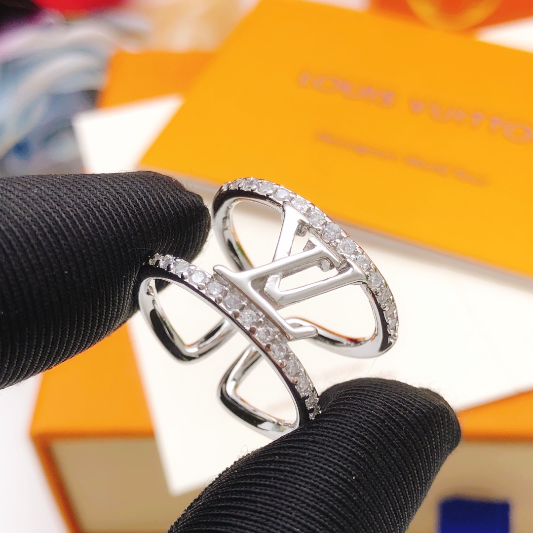 Replica’s kopen speciaal
 Louis Vuitton Sieraden Ringen Geel Messing
