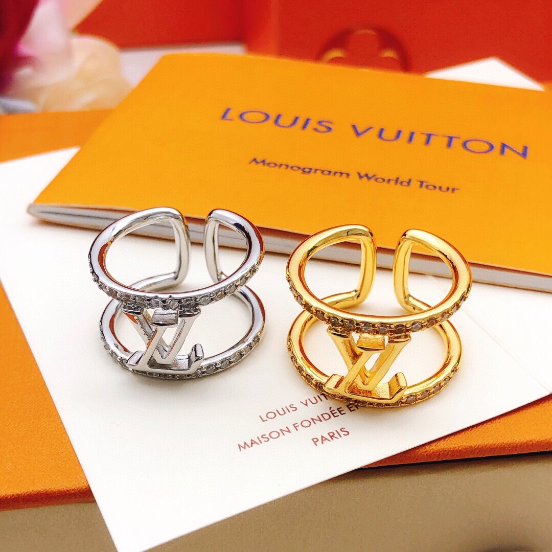 编号LJZ0019
 【Lv*最新款🆕🆕戒指】一致专柜🆕黄铜材质