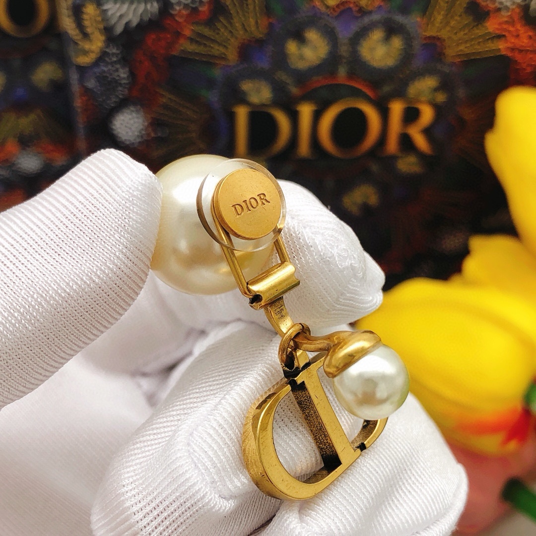 Dior item 7